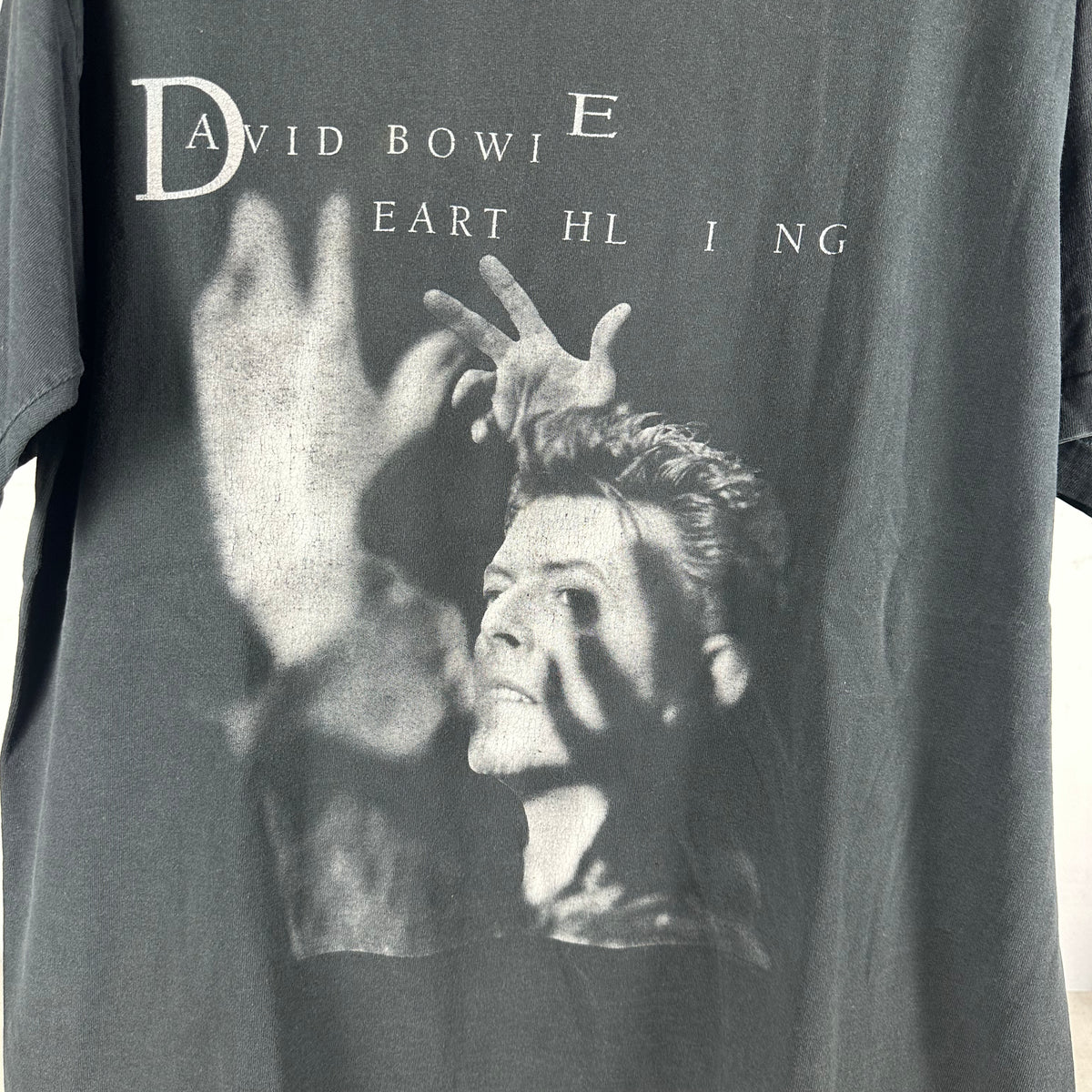 Vintage 90s David Bowie Earthling Tour Concert Single Stitch T-shirt