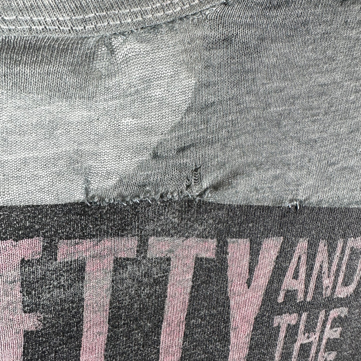 Vintage 80s Tom Petty and The Heartbreakers Full Moon Fever Tour Paper Thin T-shirt