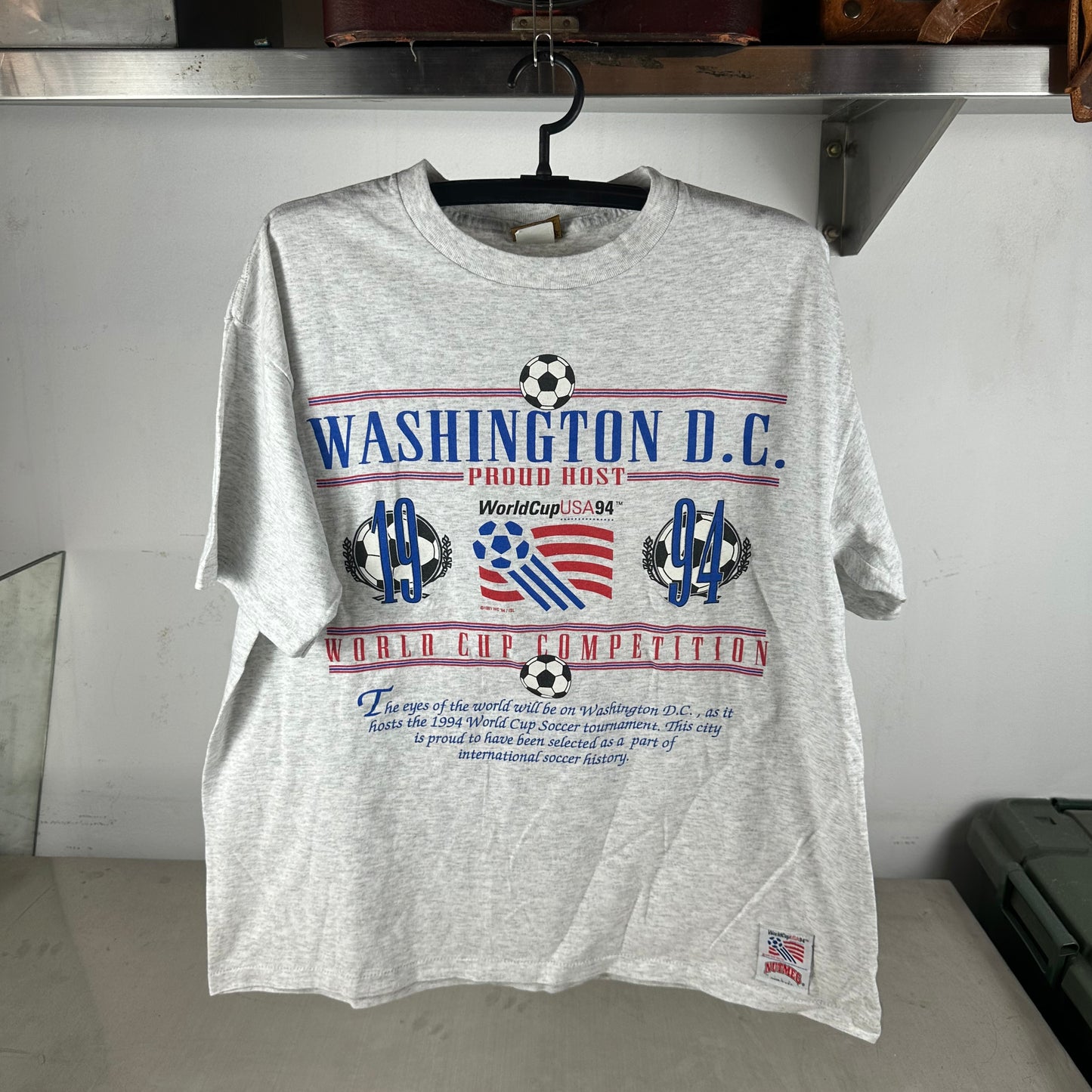 Vintage 1994 USA Soccer World Cup Washington DC Proud Host Nutmeg T-shirt