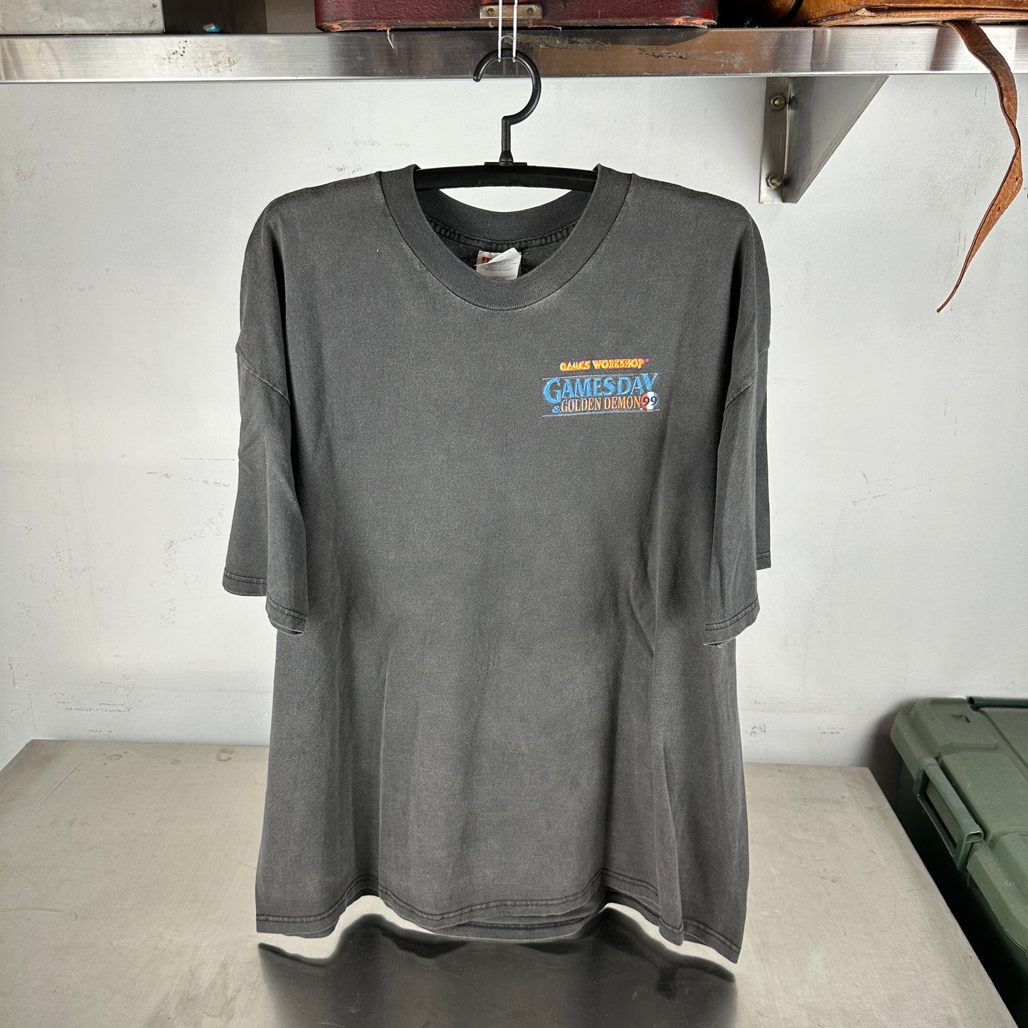 Vintage 1999 Golden Demon Games Day Graphic T-shirt