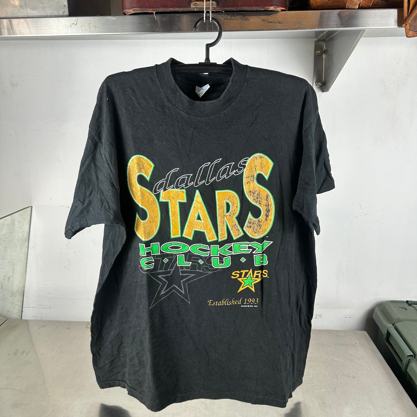 Vintage 1994 Dallas Stars Hockey Club NHL Salem Sportswear Single Stitch T-shirt