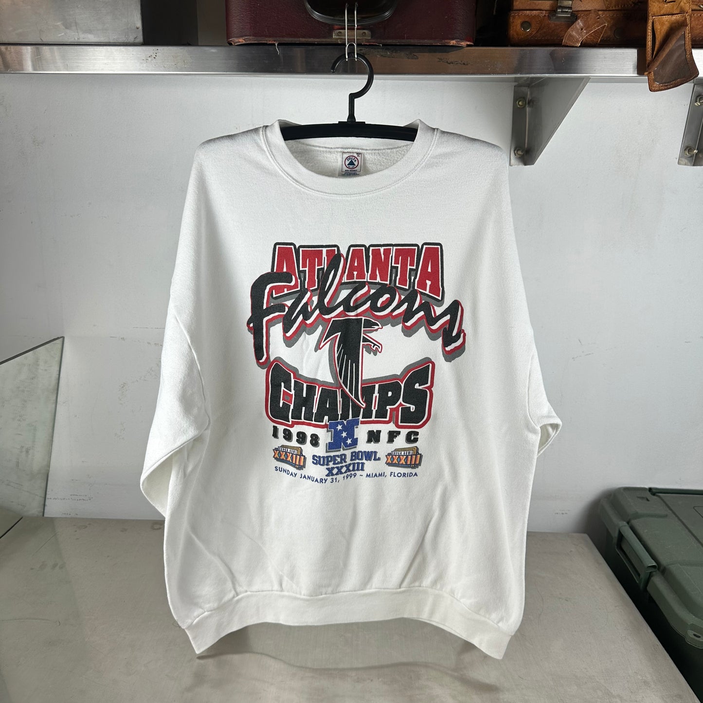 Vintage 1998 Atlanta Falcons NFL NFC Champs Super Bowl Sweatshirt&nbsp;