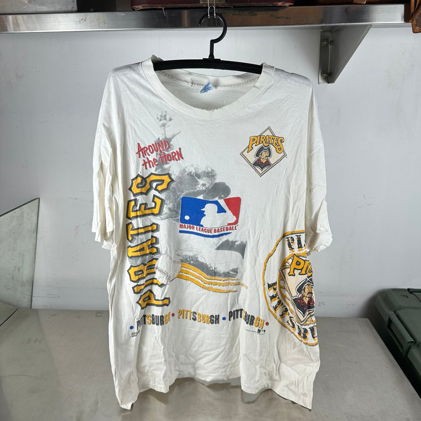 Vintage 1991 Pittsburgh Pirates Around the Horn MLB Salem Sportswear AOP T-shirt