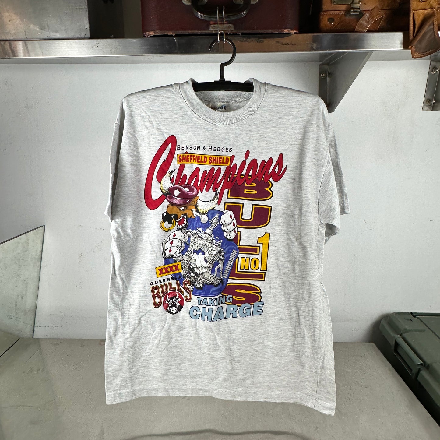 Vintage 1994/95 Queensland Bulls Cricket Sheffield Shield Champions T-shirt