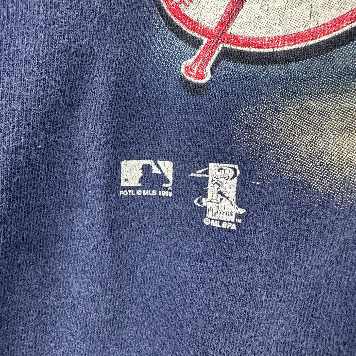 Vintage 1998 Bernie Williams New York Yankees MLB Graphic T-shirt