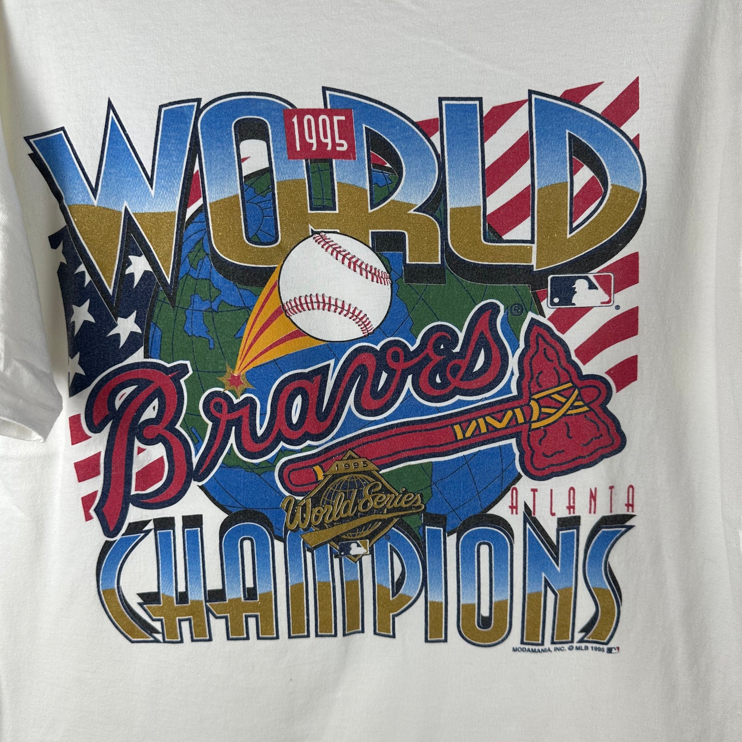 Vintage 1995 Atlanta Braves MLB World Champions Graphic T-shirt