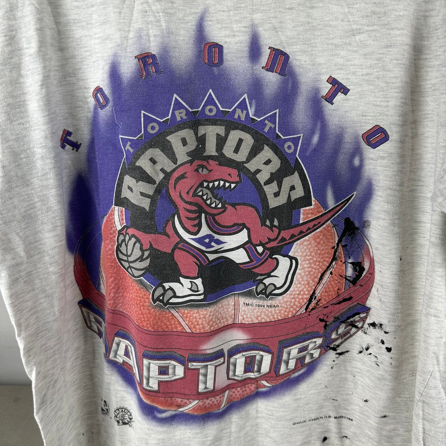 Vintage 1994 Toronto Raptors NBA Basketball Flame Graphic Single Stitch T-shirt
