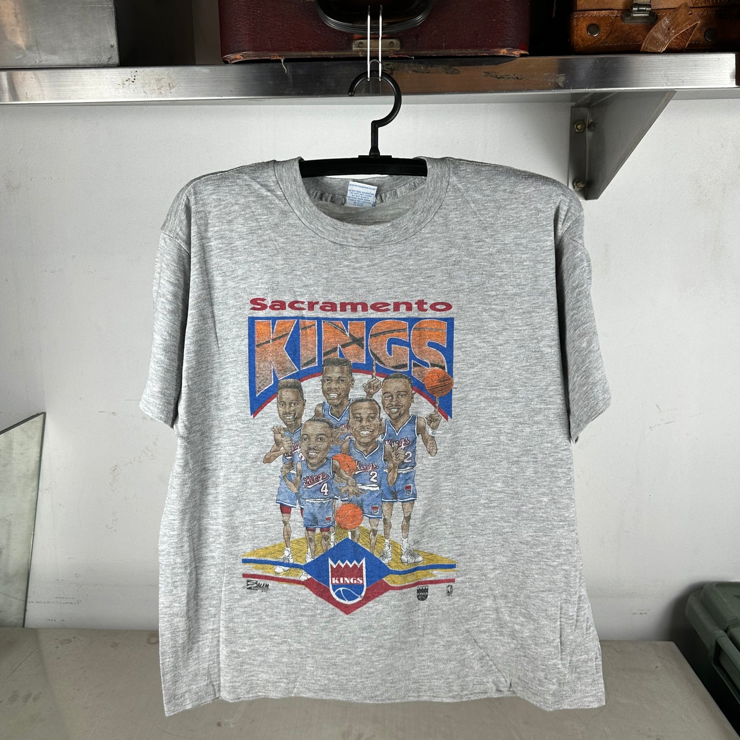 Vintage 1992 Sacramento Kings NBA Caricature Salem Sportswear Single Stitch T-shirt