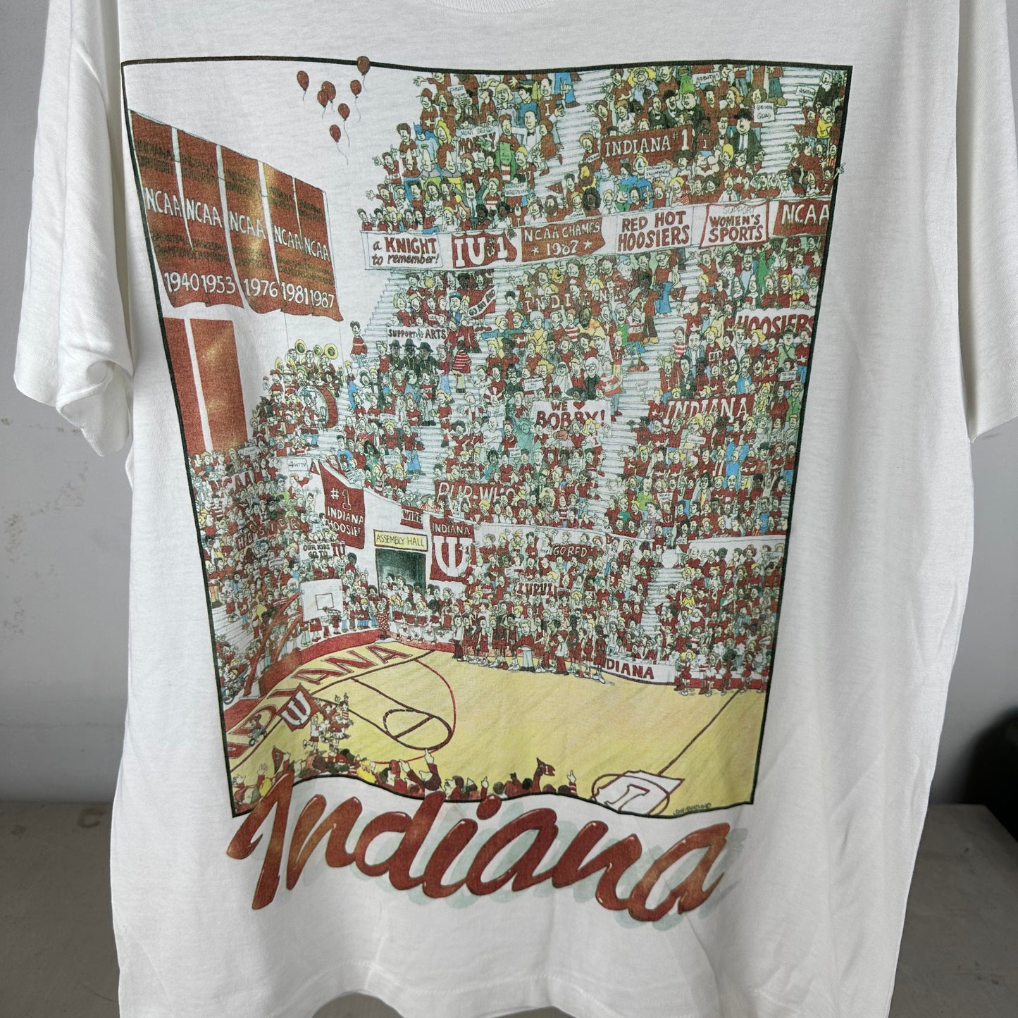 Vintage 80s Indiana Hoosiers Basketball Artwork NCAA Single Stitch T-shirt