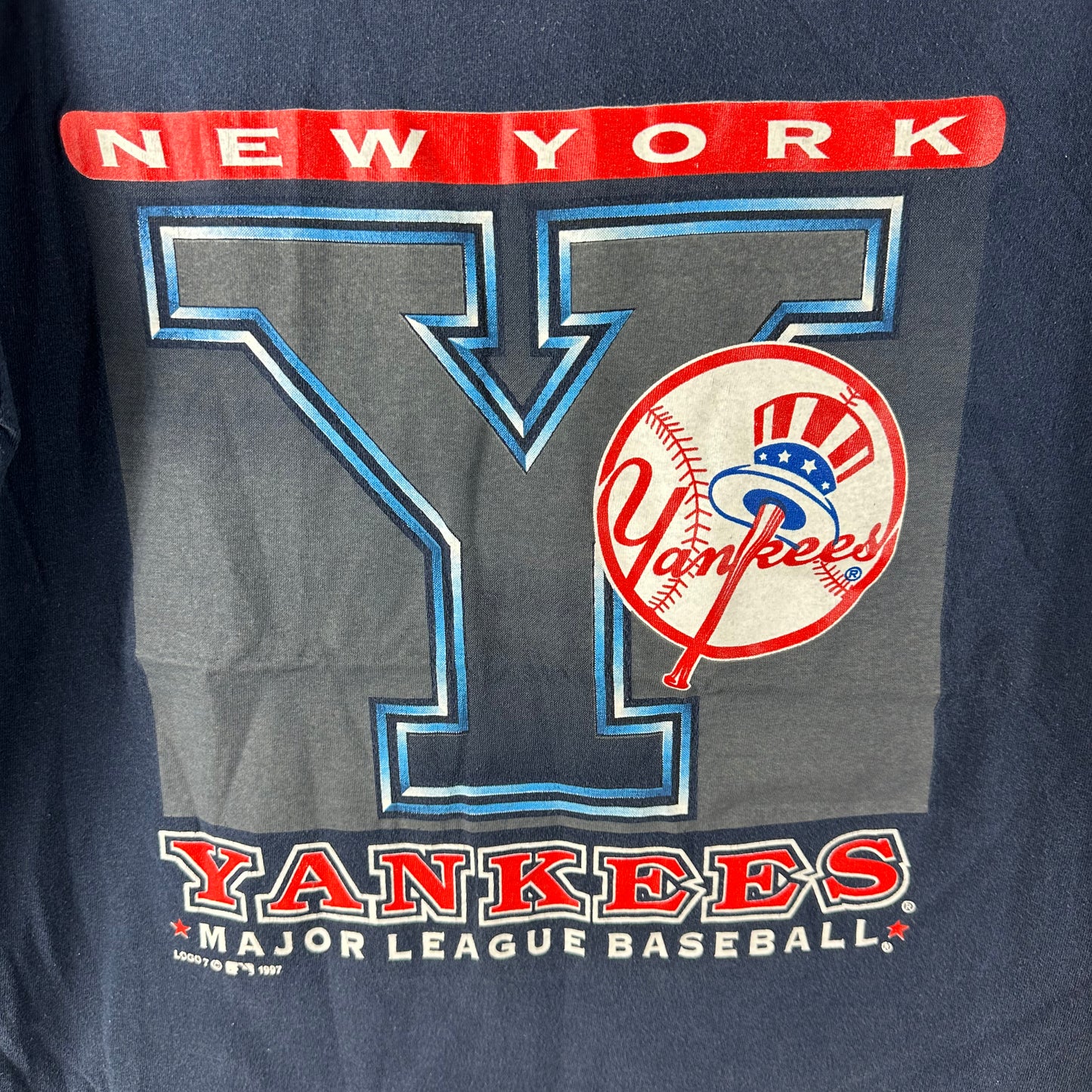 Vintage 1997 New York Yankees Baseball MLB Big Logo Graphic Single Stitch T-shirt
