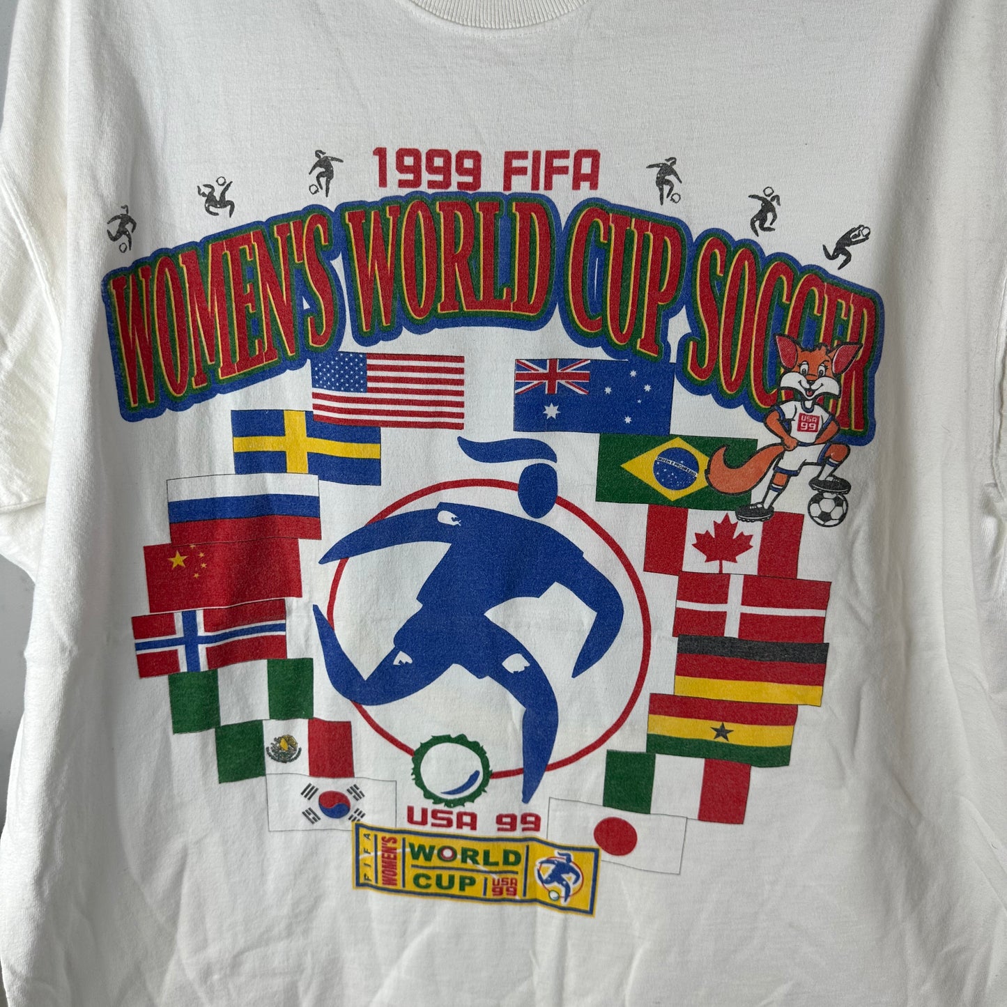 Vintage 1999 FIFA Women's USA World Cup Soccer Graphic T-shirt