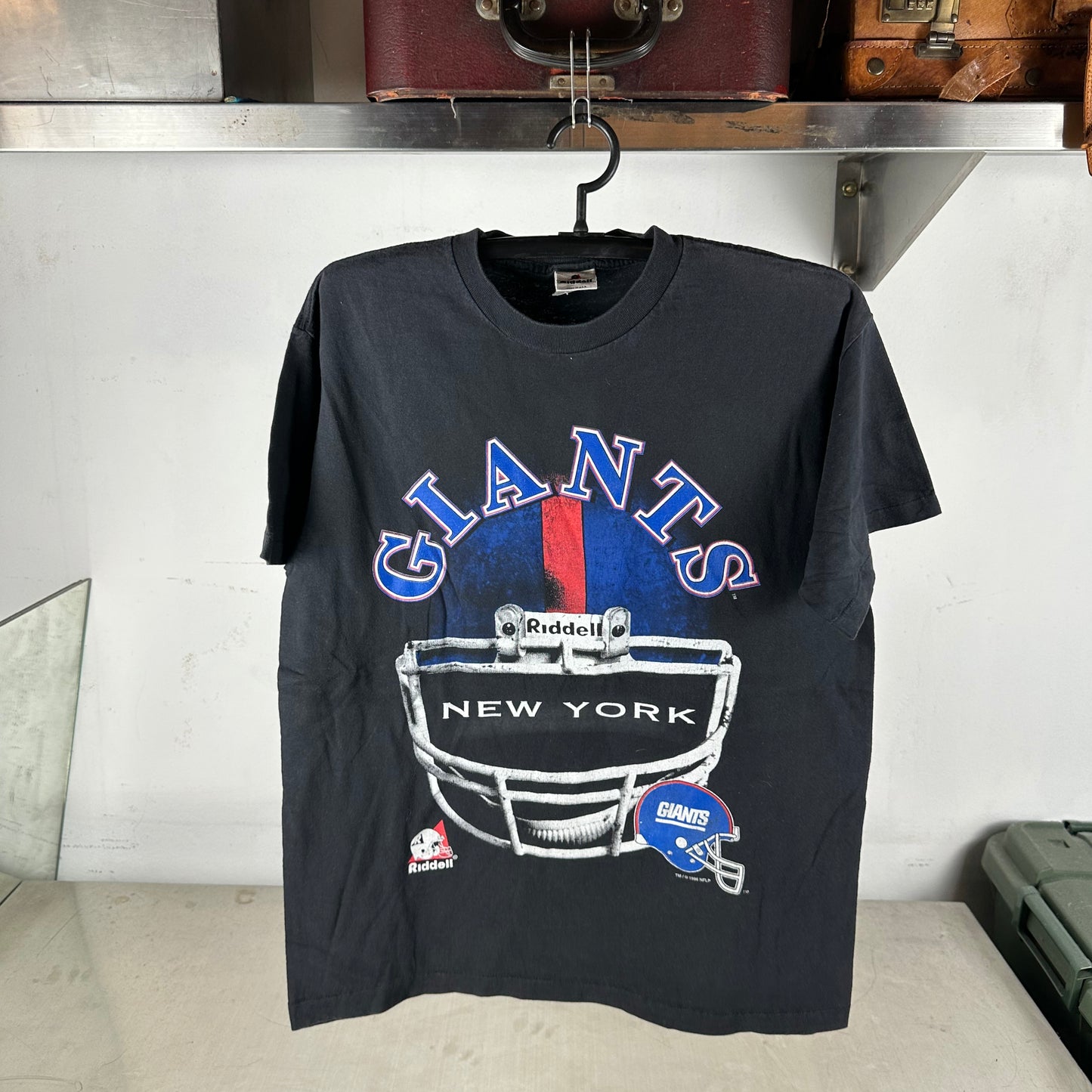 Vintage 1996 New York Giants NFL Riddell Helmet Single Stitch T-shirt