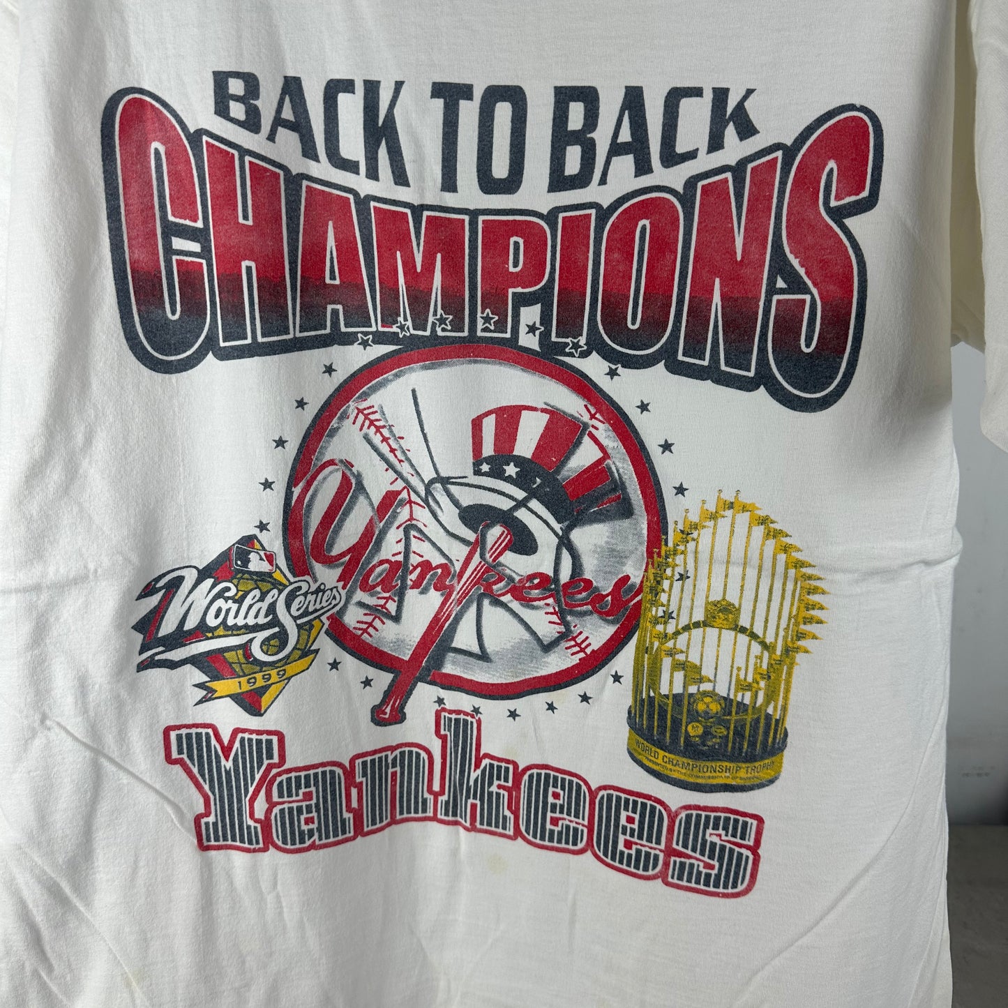 Vintage 1999 New York Yankees MLB Back to Back Champions T-shirt