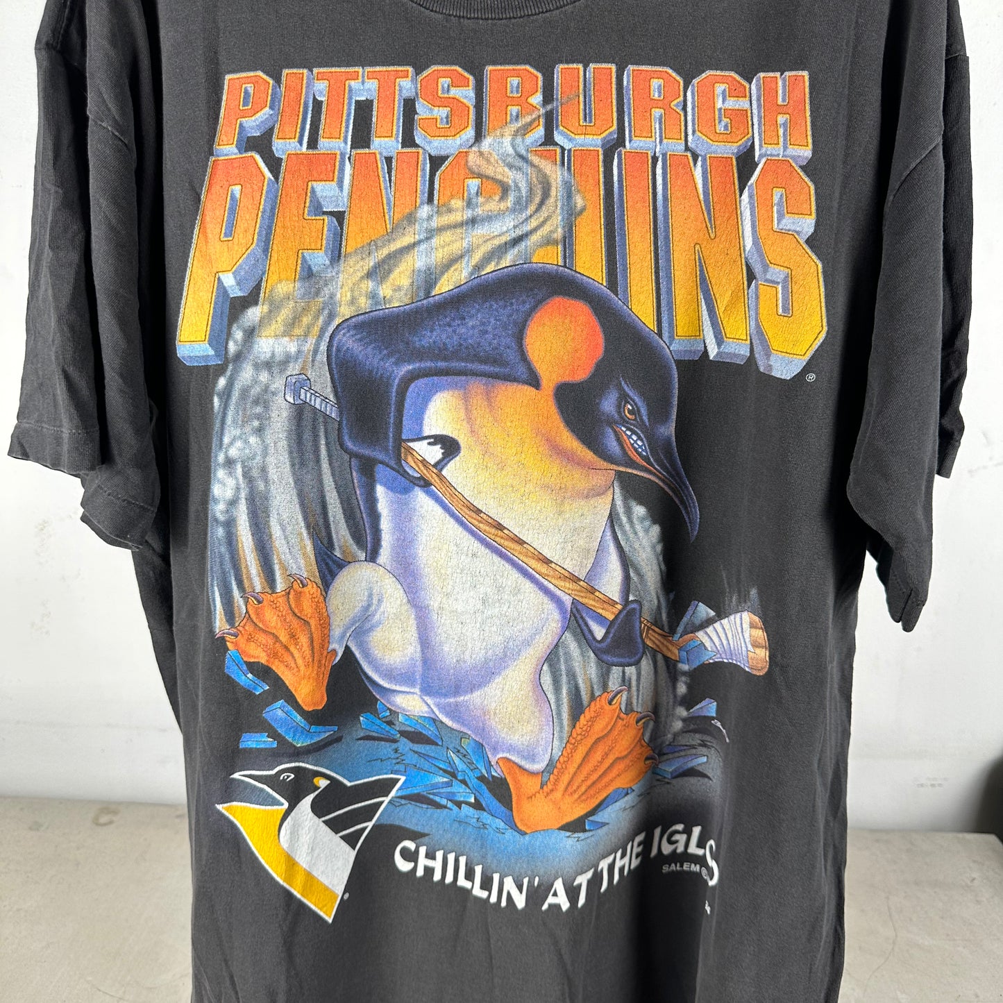 Vintage 1994 Pittsburgh Penguins NHL Chillin At The Igloos Salem Sportswear T-shirt