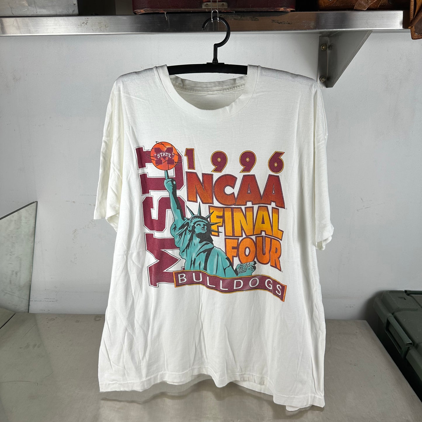 Vintage 1996 MSU Bulldogs Basketball NCAA Final Four Single Stitch T-shirt