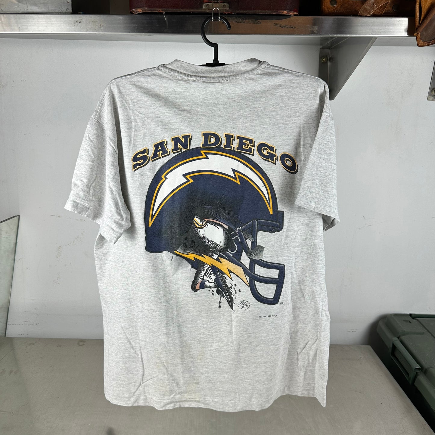 Vintage 1993 San Diego Chargers NFL Nutmeg Breakthrough Single Stitch T-shirt