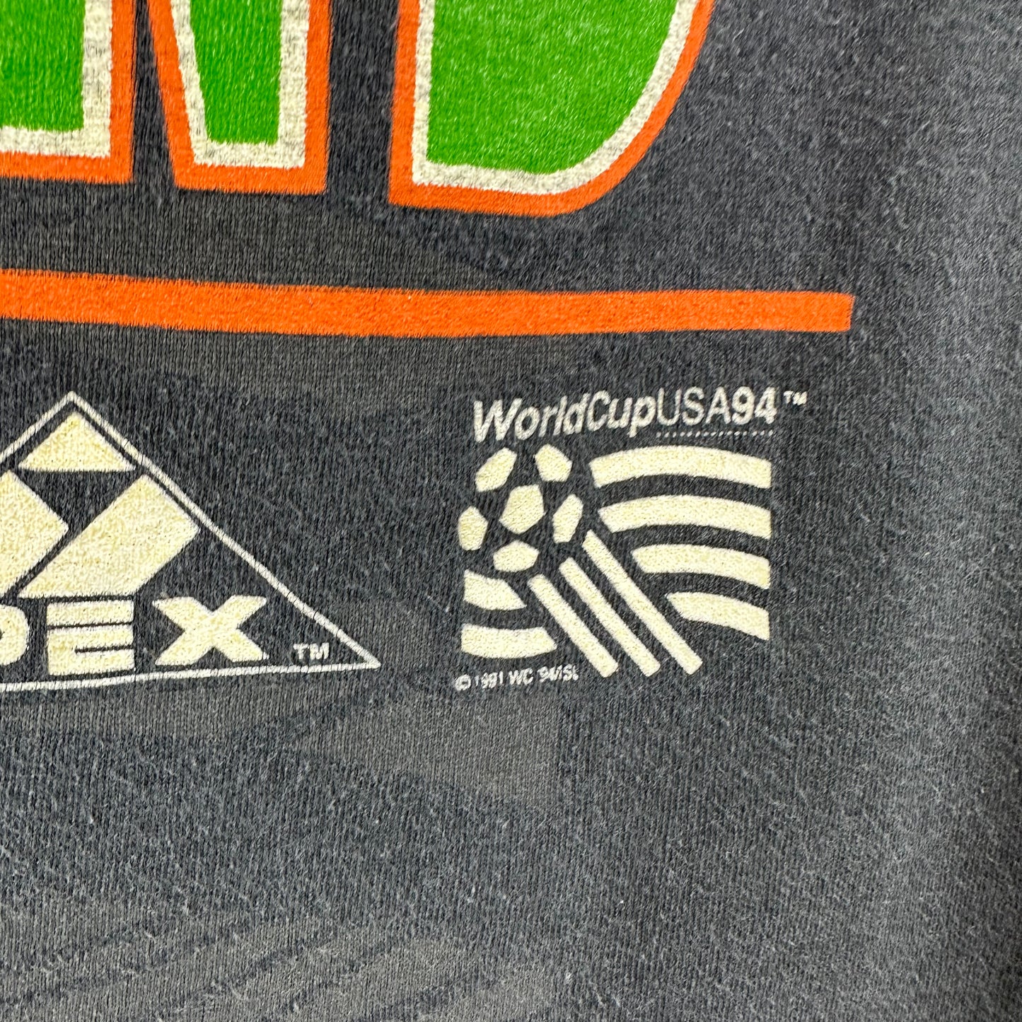Vintage Ireland 1994 USA Soccer World Cup Graphic Single Stitch T-shirt