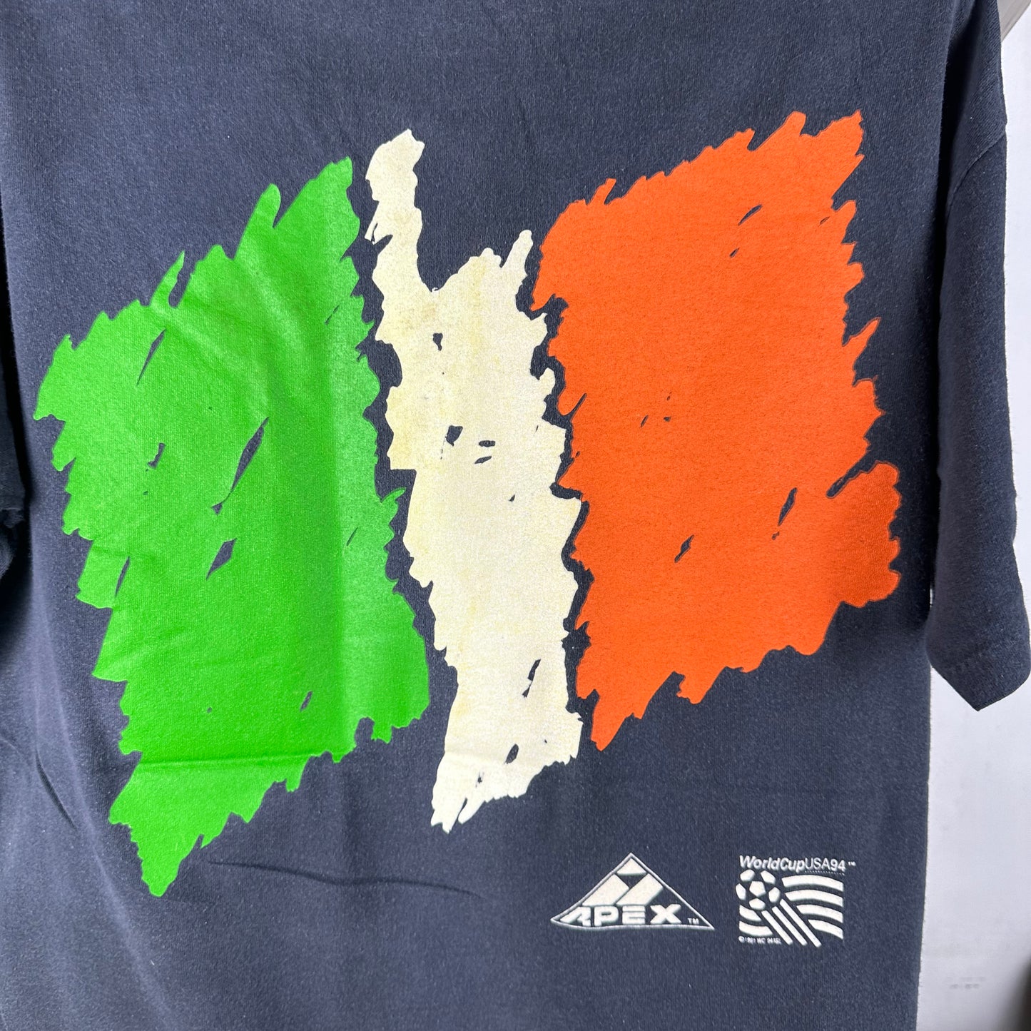 Vintage Ireland 1994 USA Soccer World Cup Graphic Single Stitch T-shirt