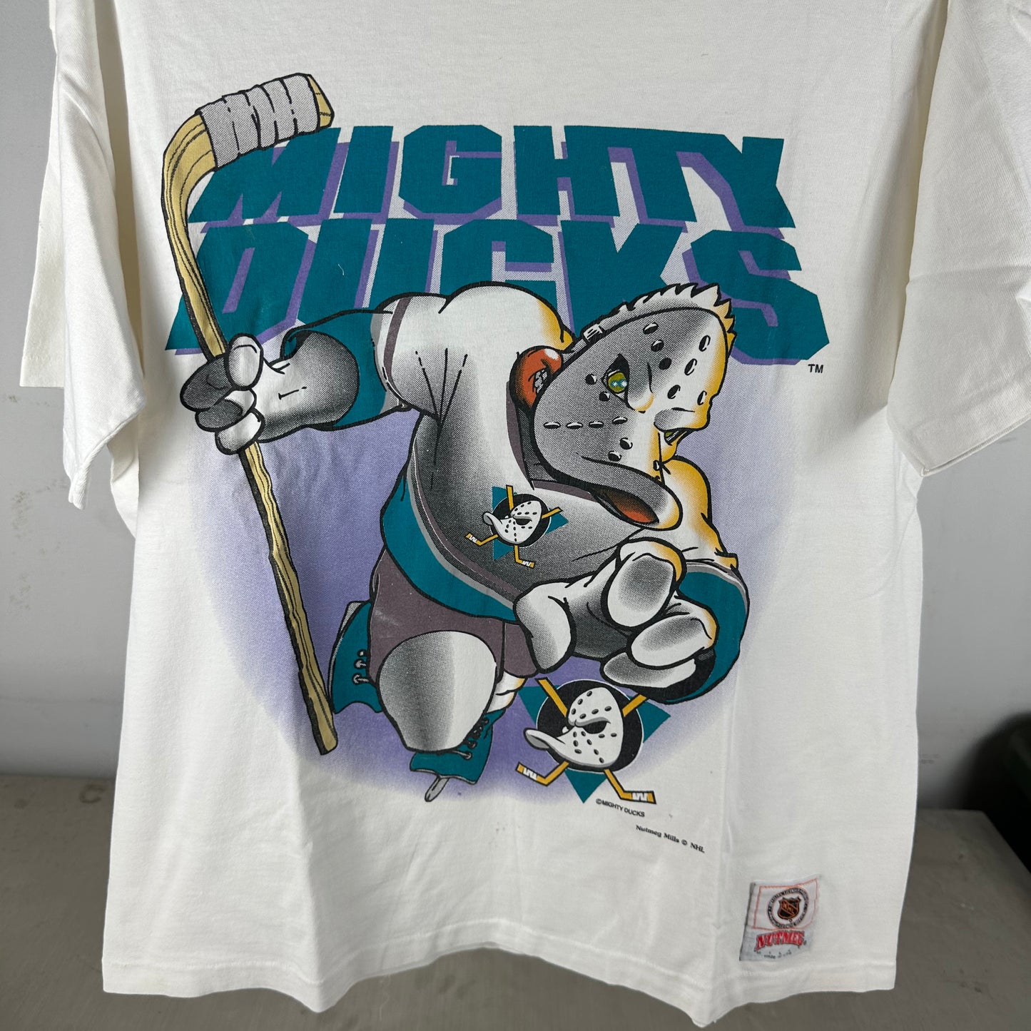 Vintage 90s Mighty Ducks Hockey NHL Nutmeg Mascot Graphic Single Stitch T-shirt