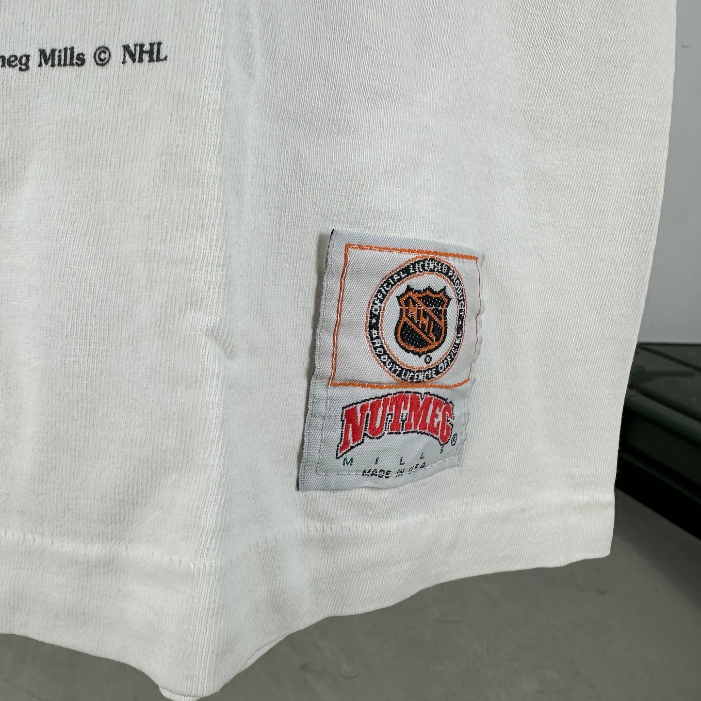 Vintage 90s Mighty Ducks Hockey NHL Nutmeg Mascot Graphic Single Stitch T-shirt