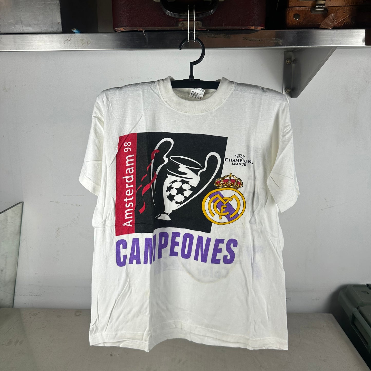 Vintage 1998 Real Madrid Campeones Champions League Champions T-shirt