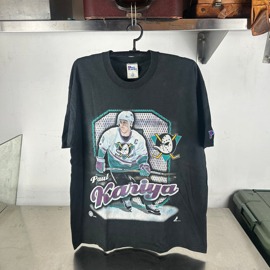 Vintage 90s Paul Kariya Mighty Ducks NHL Pro Player Graphic T-shirt