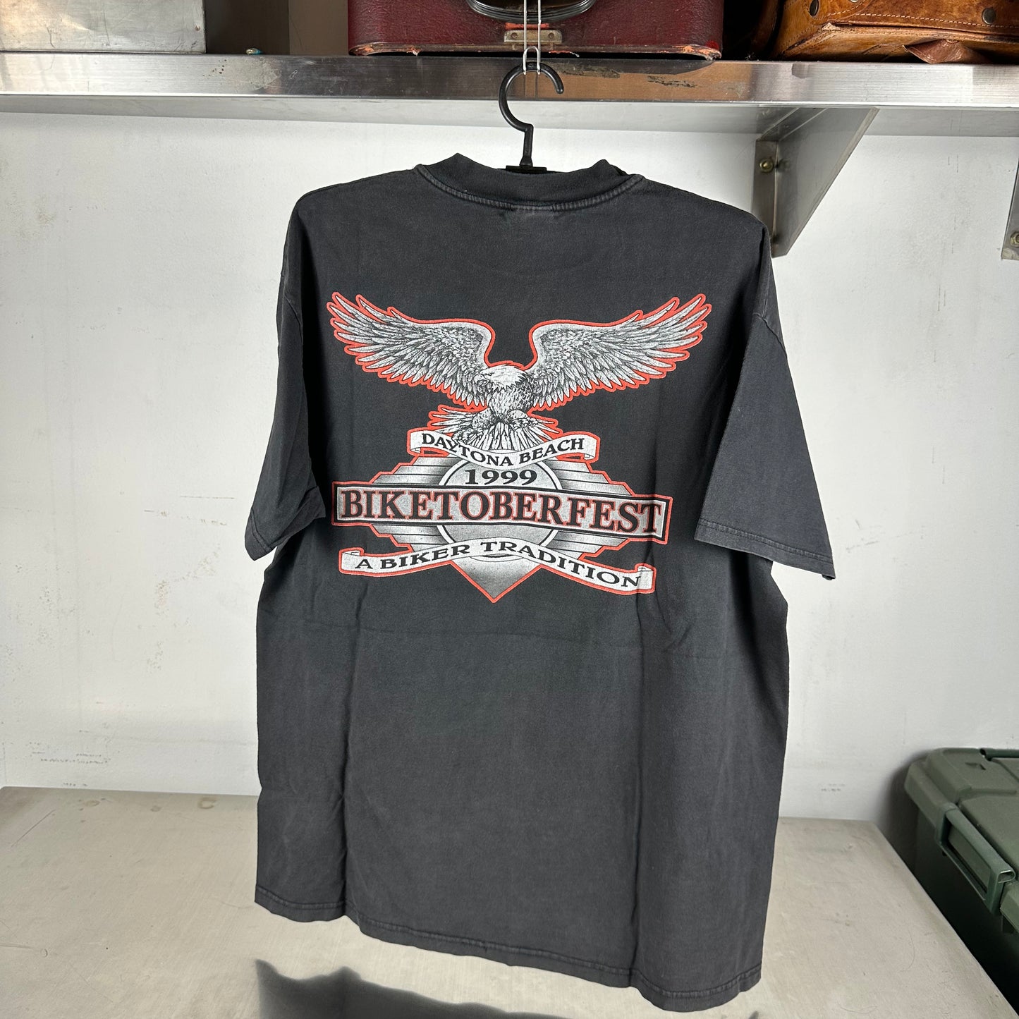 Vintage 1999 Florida Daytona Beach Biketoberfest Motorcycle Graphic T-shirt