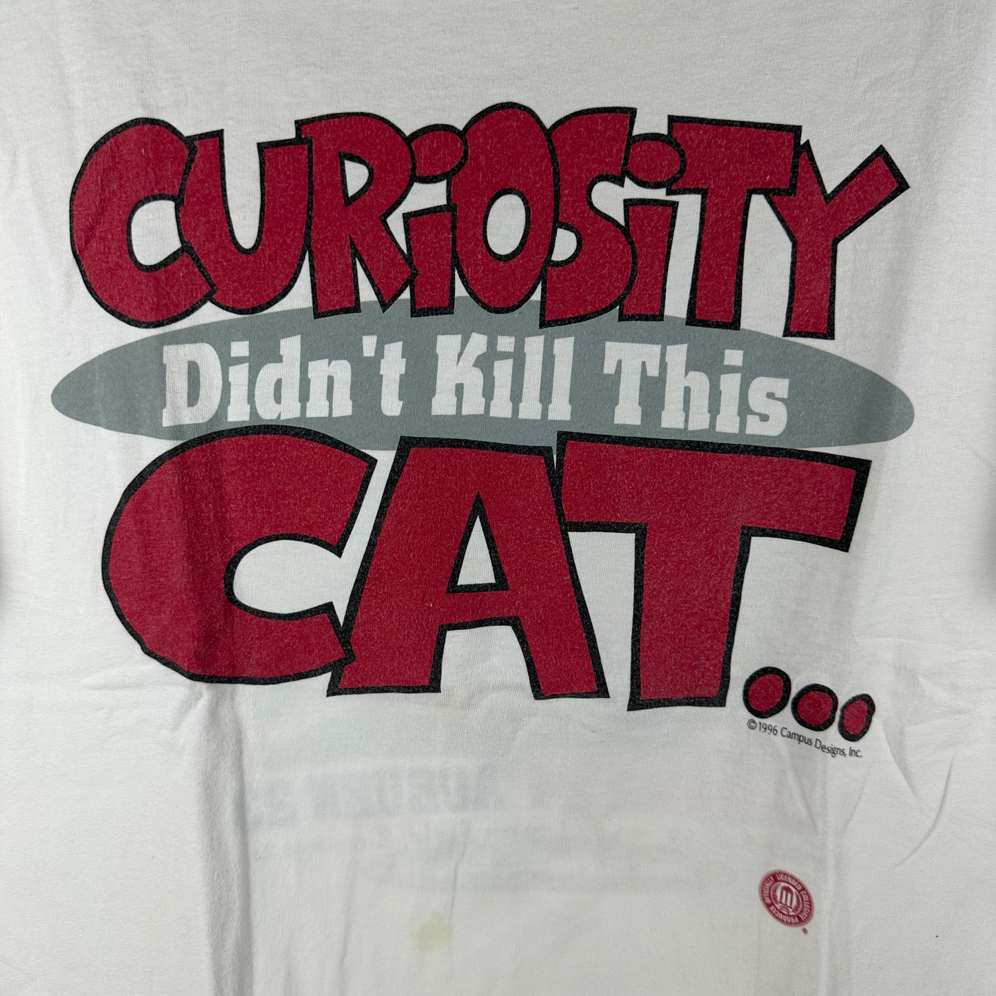 Vintage 1996 Alabama Crimson Tide NCAA Football Kill Tigers Graphic T-shirt