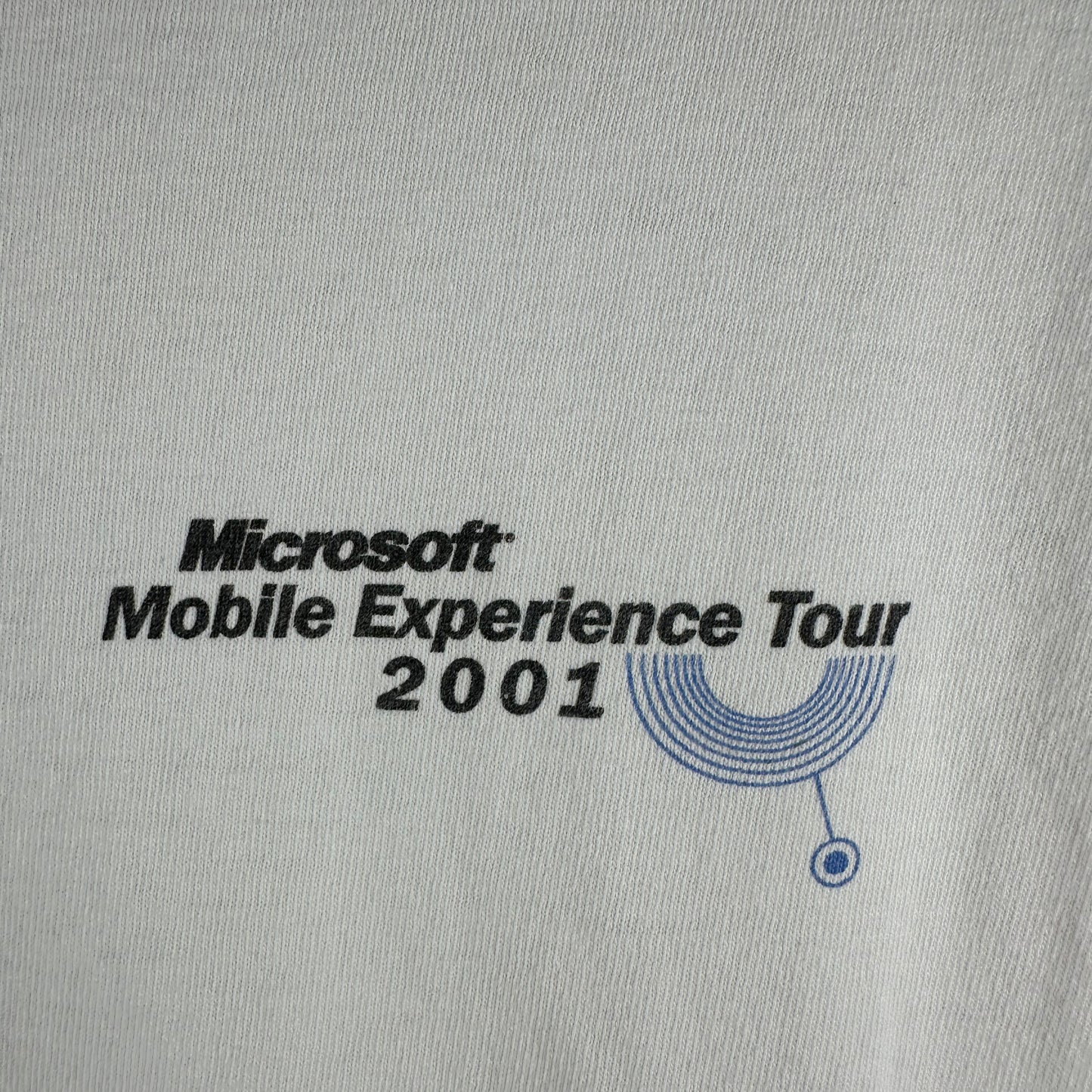 Vintage 2001 Microsoft Mobile Experience Tour Computer Graphic T-shirt