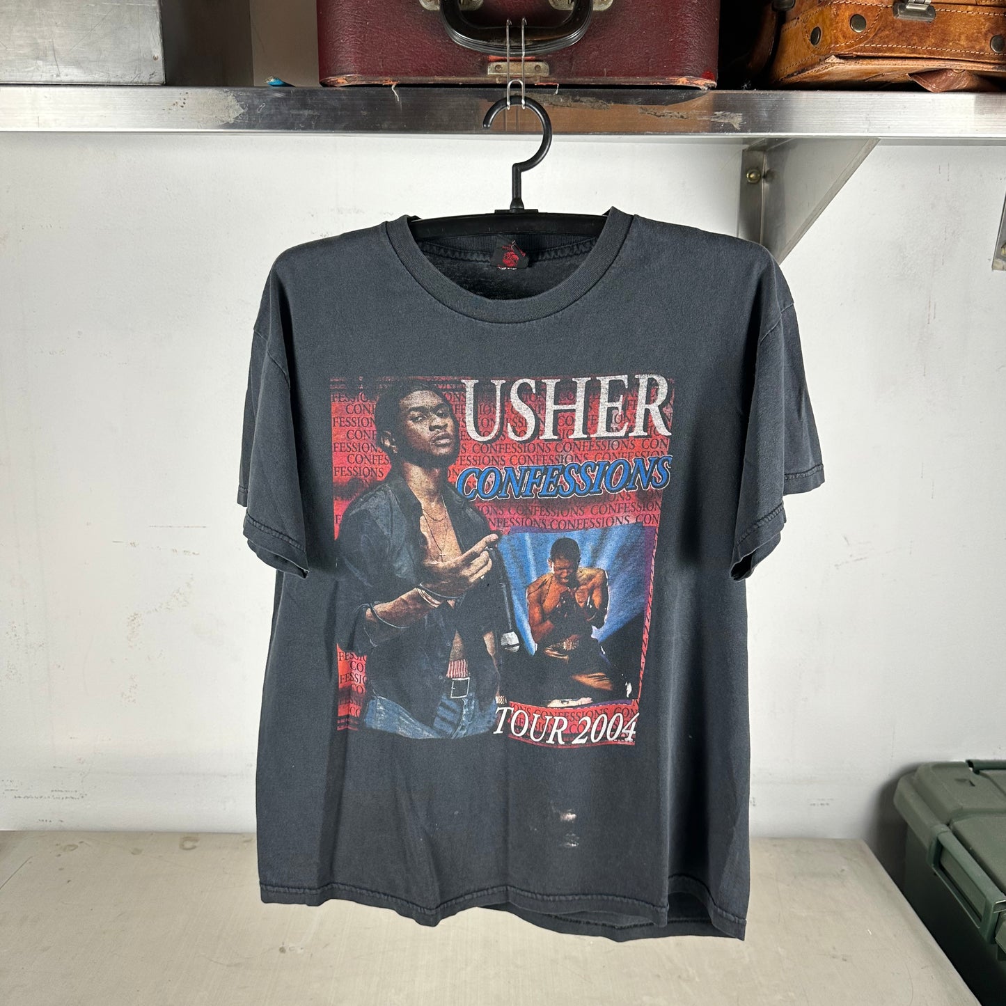 Vintage 2004 Usher Kanye West Confessions Tour Concert T-shirt