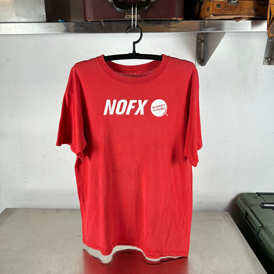 Vintage 2000s NOFX We Don't Try Harder Punk Disclaimer Graphic Rock Band T-shirt