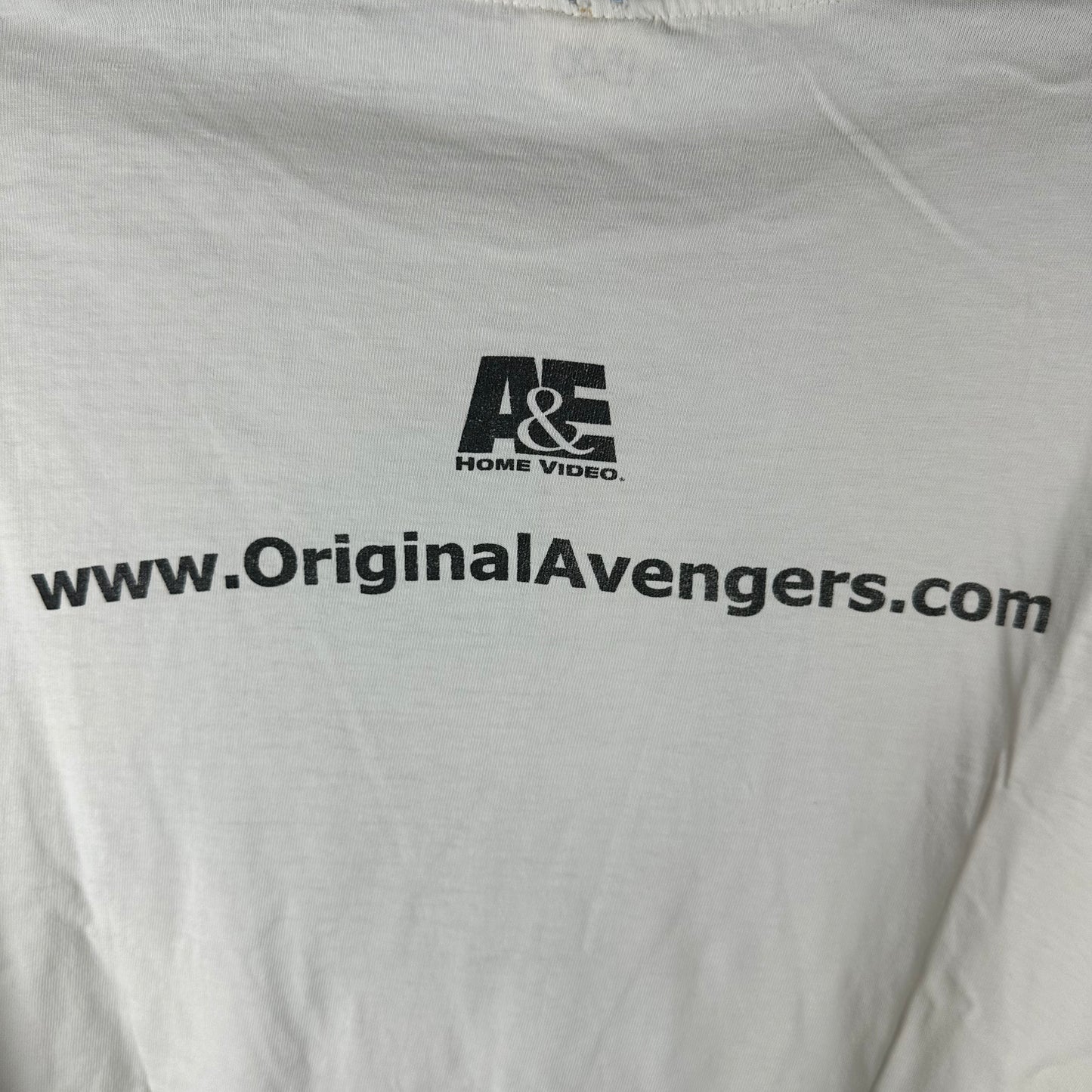 Vintage 2000s Diana Rigg The Avengers The Original British Classic Graphic T-shirt