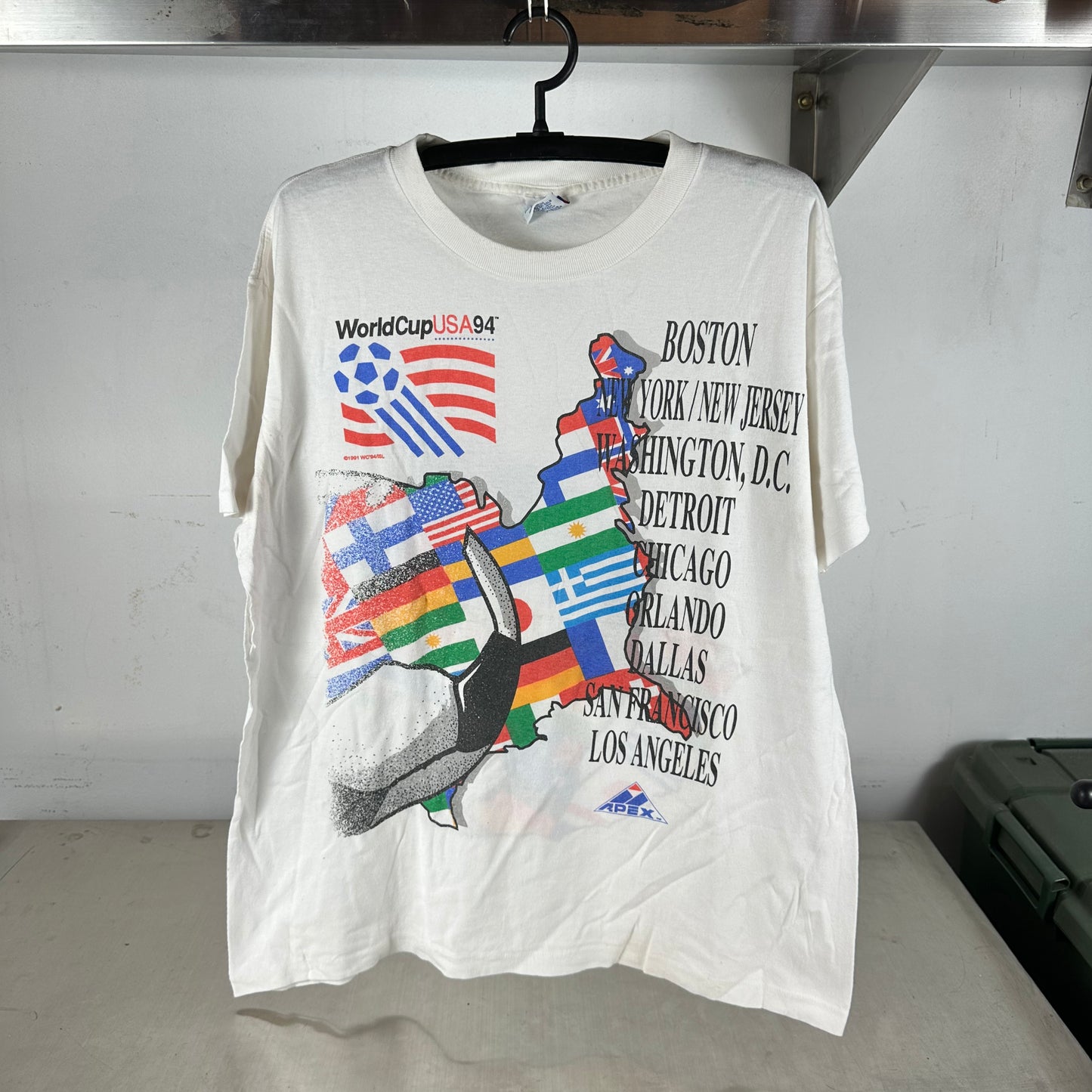 Vintage 1994 USA Soccer World Cup Graphic Single Stitch T-shirt