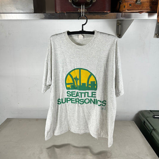 Vintage 90s Shawn Kemp Seattle Supersonics #40 NBA Single Stitch T-shirt