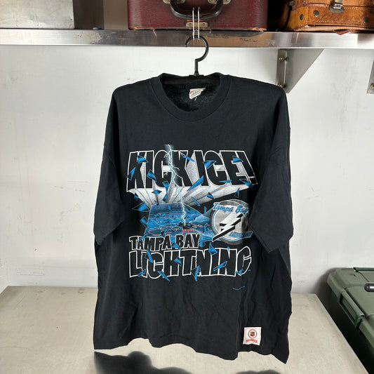 Vintage 90s Tampa Bay Lightning Kick Ice! NHL Nutmeg Graphic T-shirt
