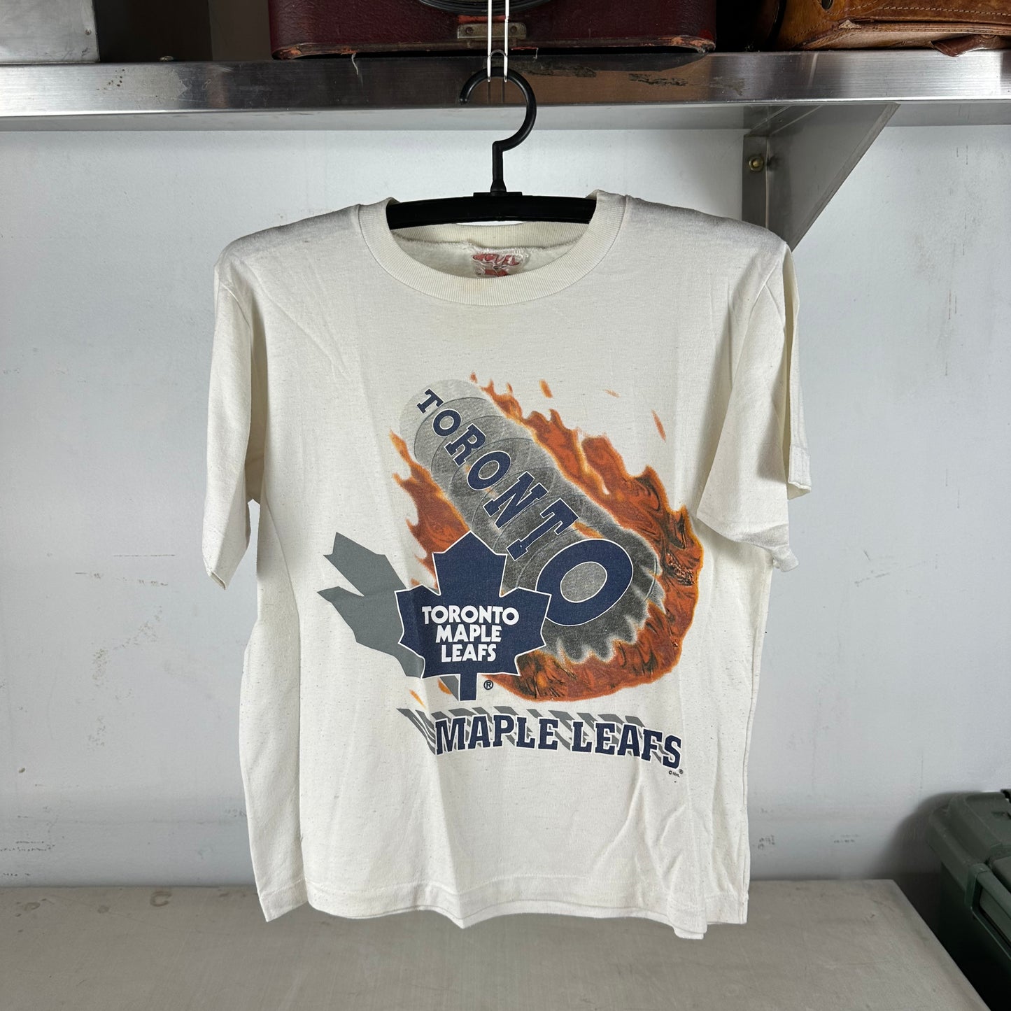 Vintage 90s Toronto Maple Leafs Hockey NHL Graphic Single Stitch T-shirt