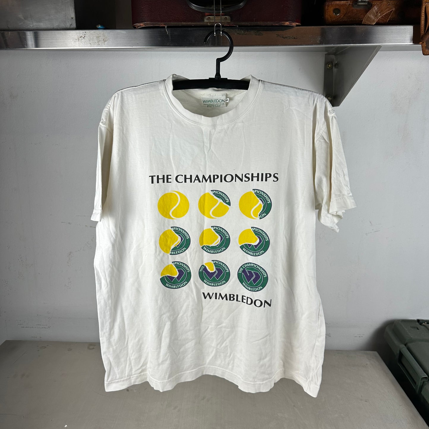 Vintage 90s Wimbledon Tennis Championship Artwork Graphic T-shirt