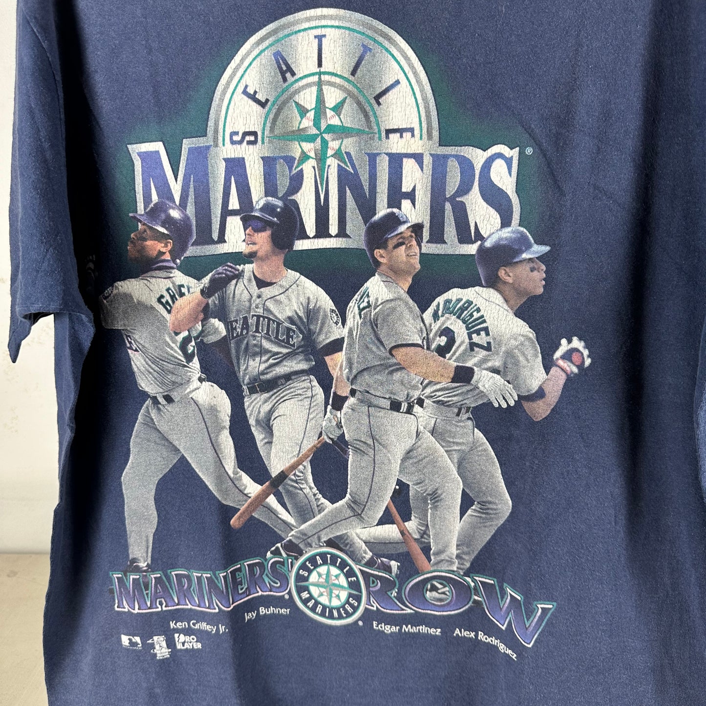 Vintage 1997 Seattle Mariners Row Baseball MLB Ken Griffey Graphic T-shirt