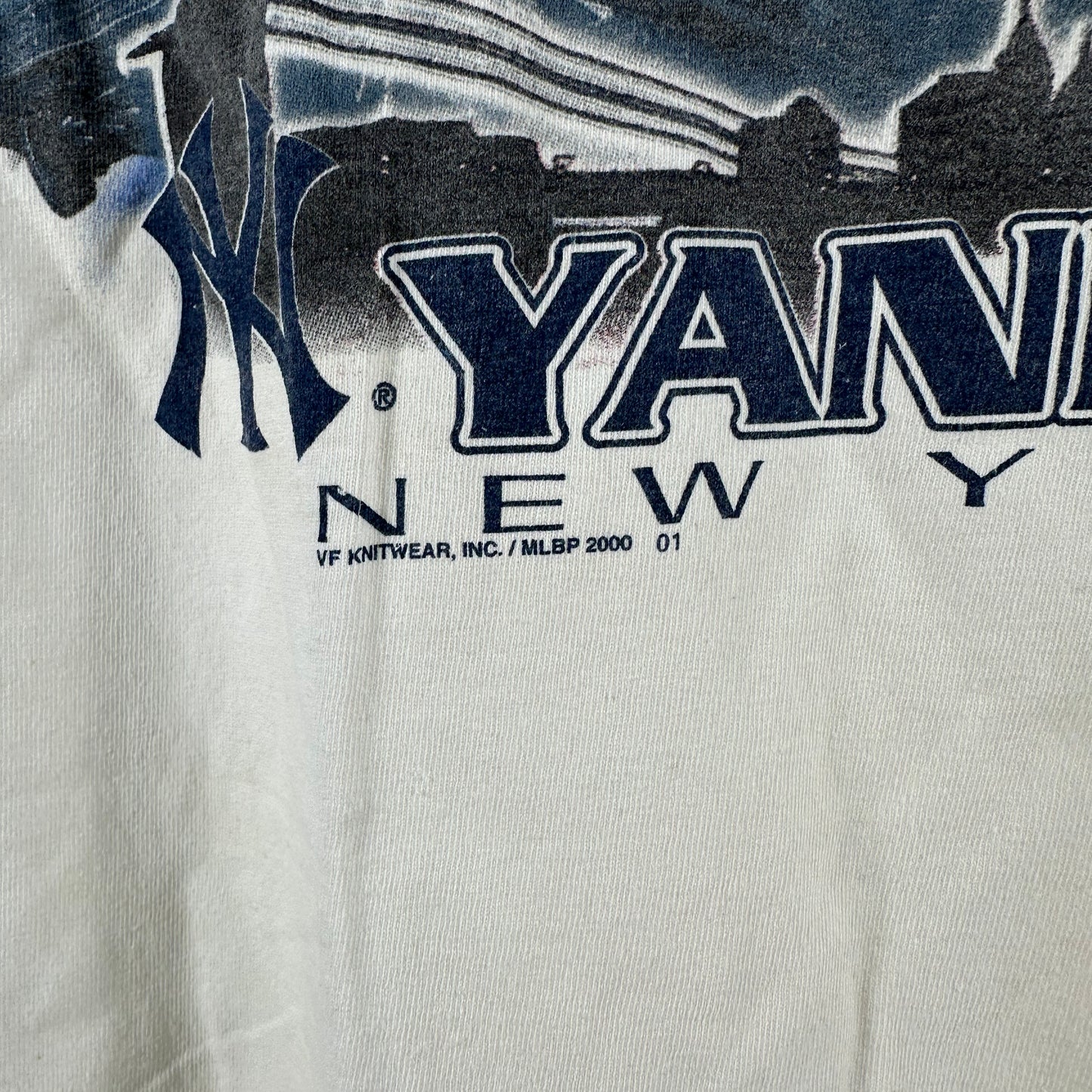 Vintage 2000 New York Yankees MLB Subway Series Champions Graphic T-shirt
