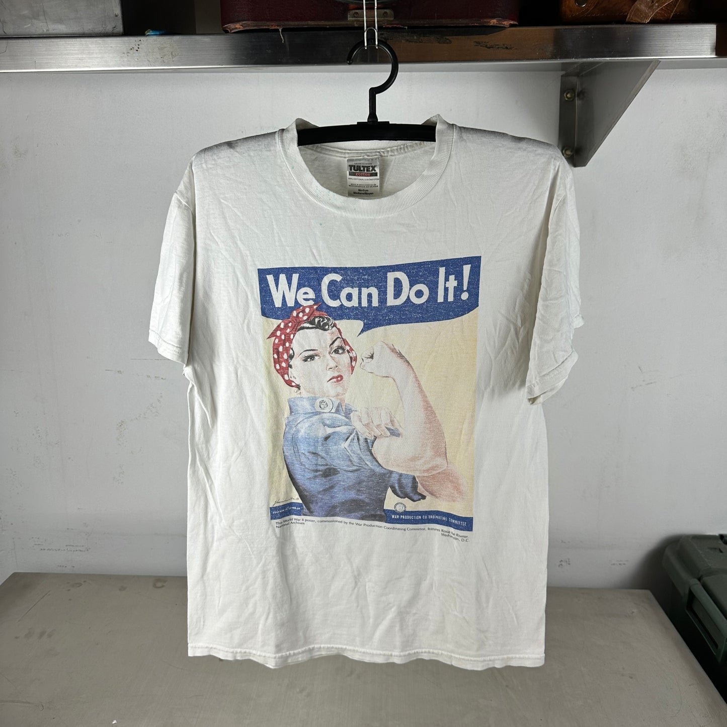 Vintage 90s We Can Do It WW2 Poster Artwork Graphic T-shirt