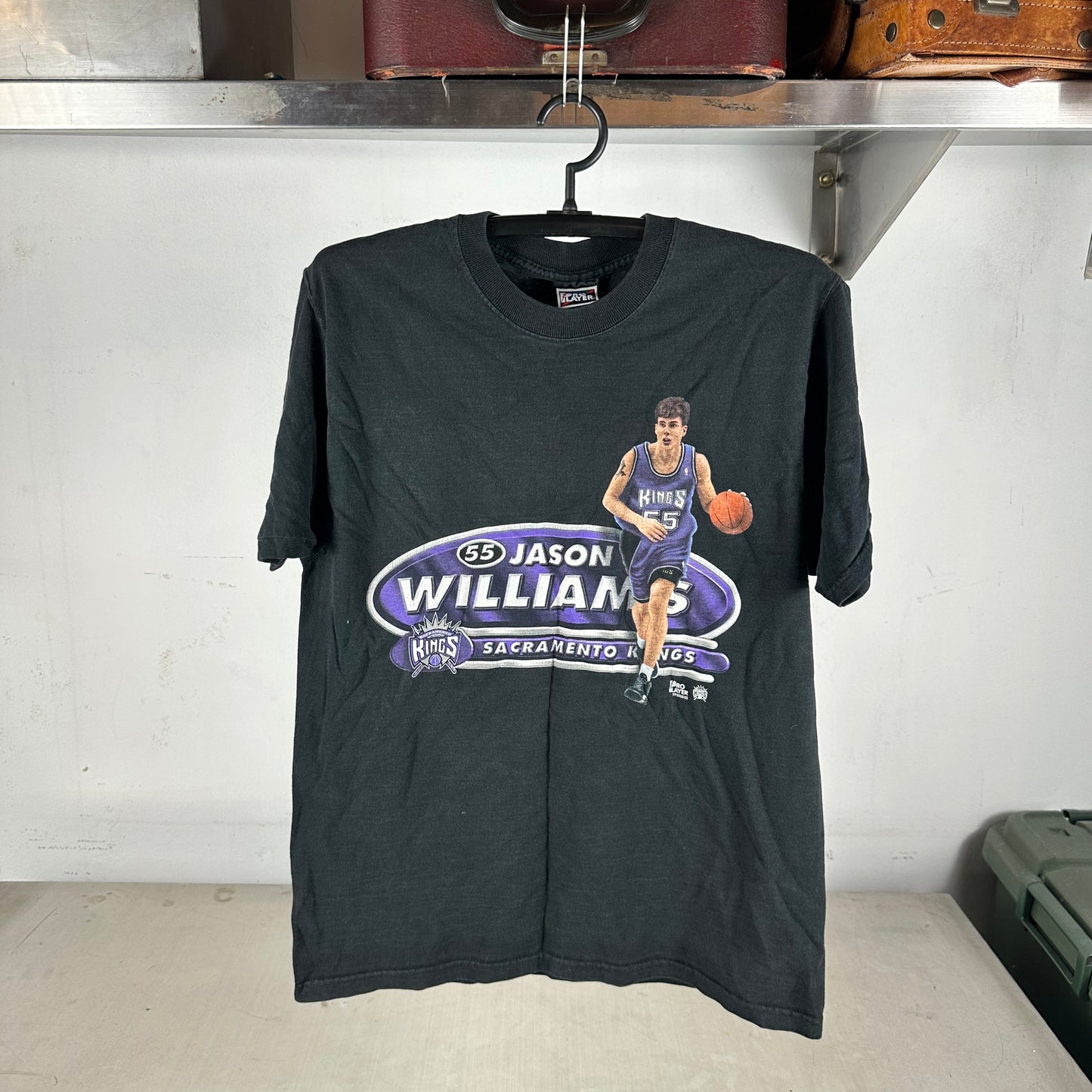 Vintage 90s Jason Williams Sacramento Kings NBA Pro Player Oval Graphic T-shirt