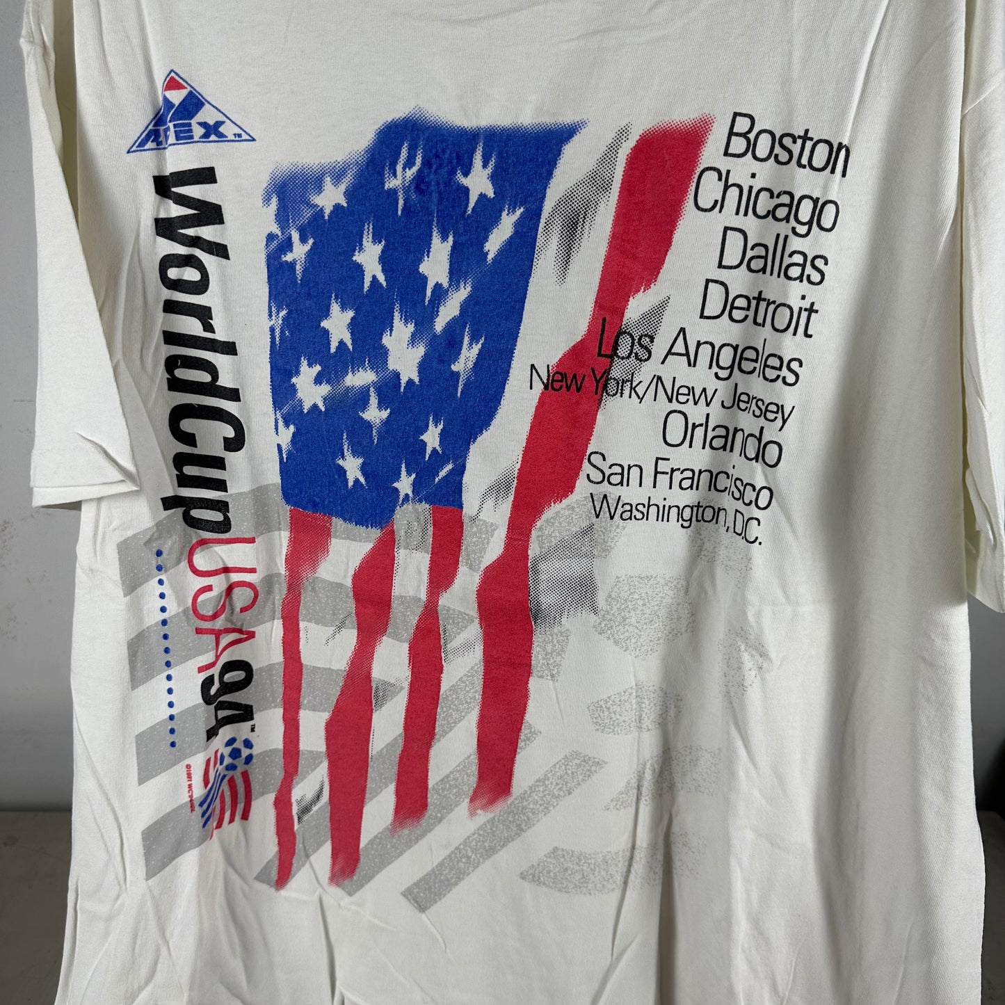 Vintage 1994 USA Soccer World Cup Graphic Single Stitch T-shirt