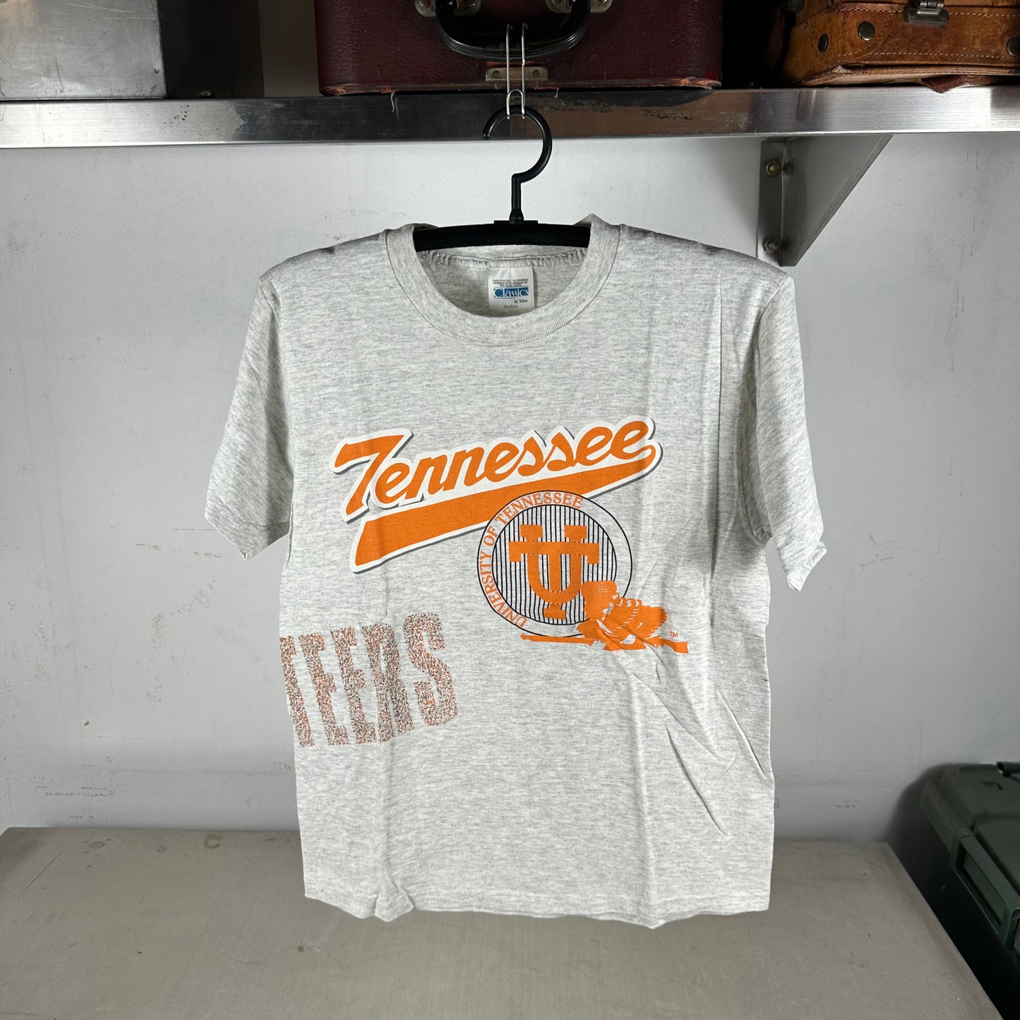Vintage 90s Tennessee Volunteers NCAA Wraparound Single Stich T-shirt