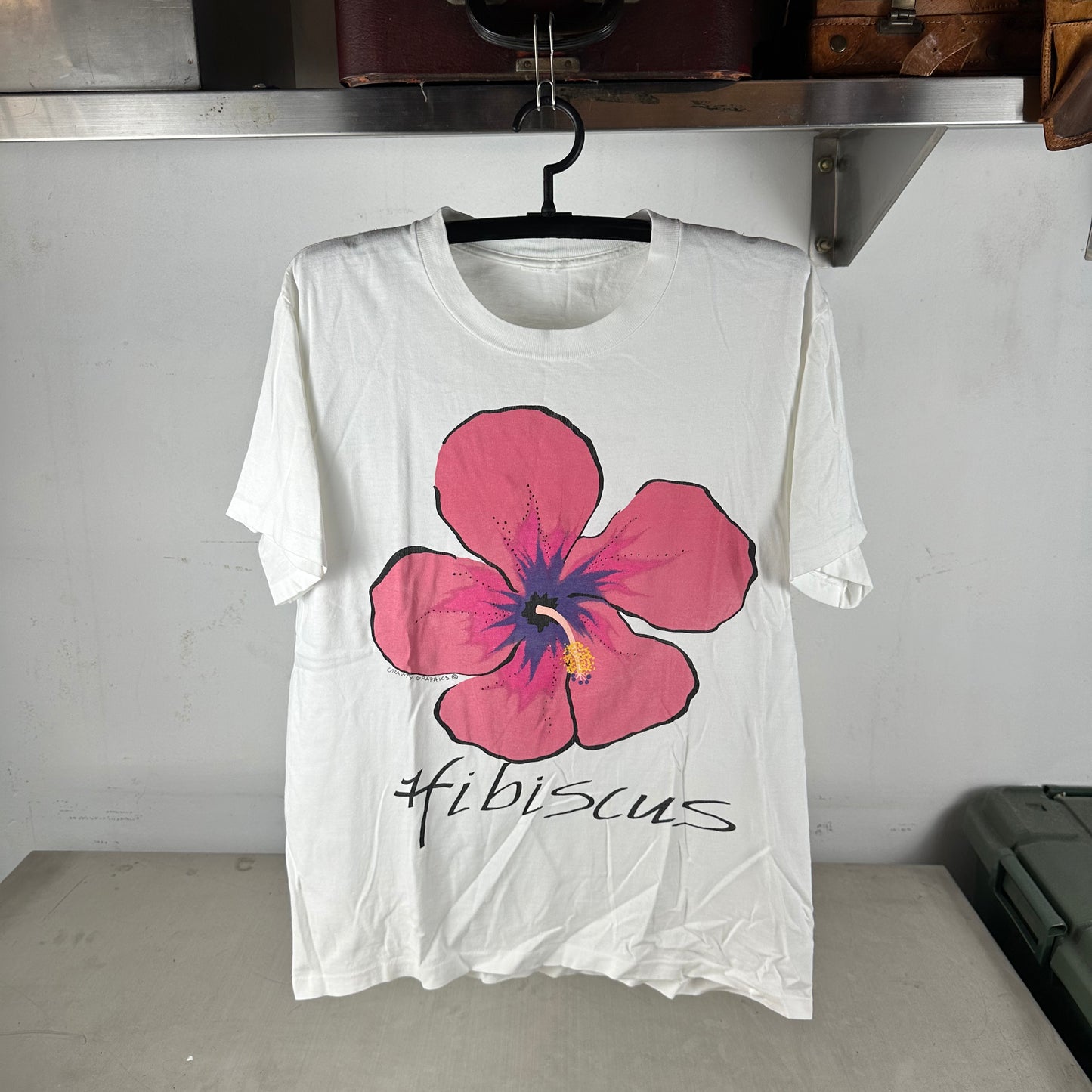 Vintage 90s Hibiscus Flower Gravity Graphics Artwork Single Stitch T-shirt