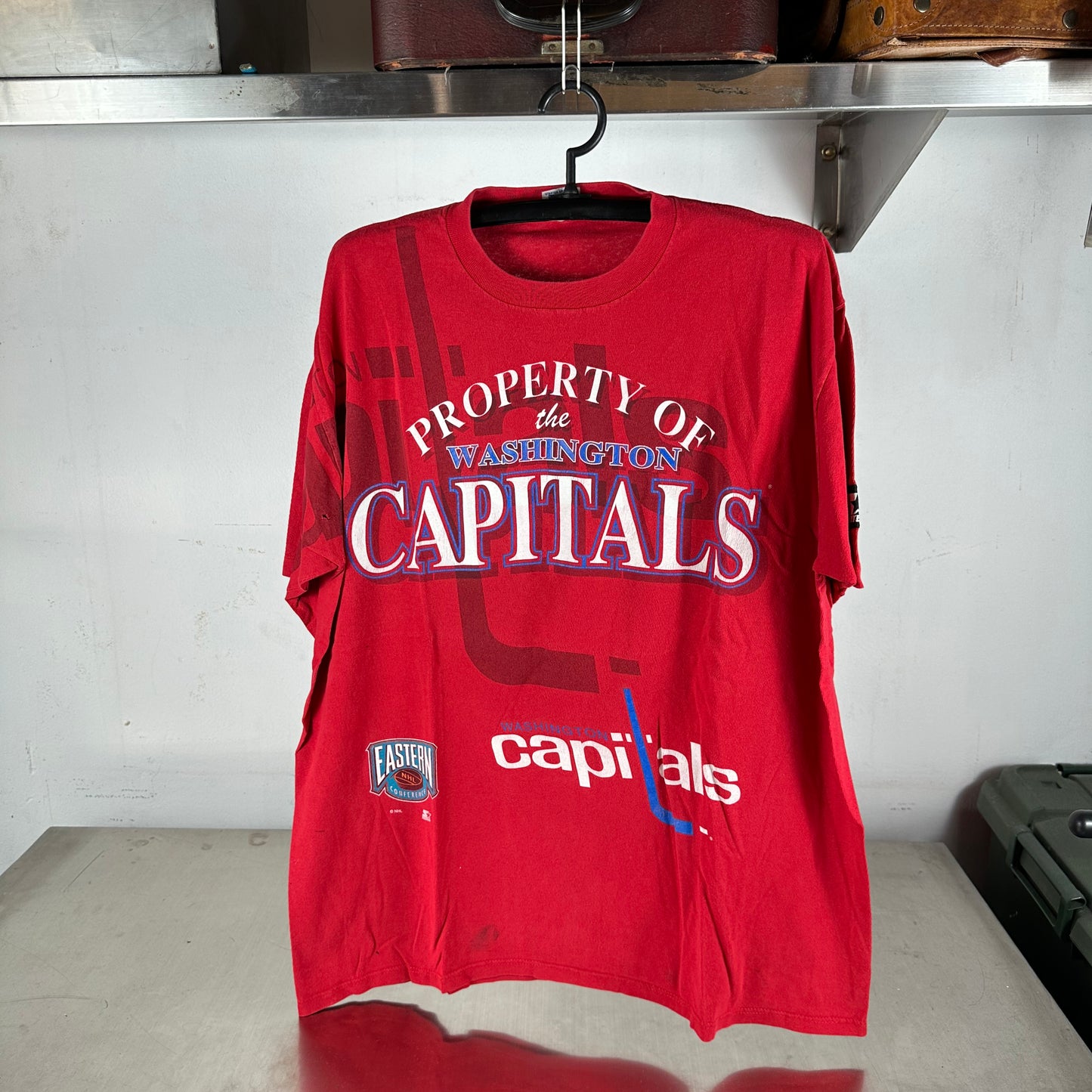 Vintage 90s Property of the Washington Capitals Hockey NHL Graphic T-shirt