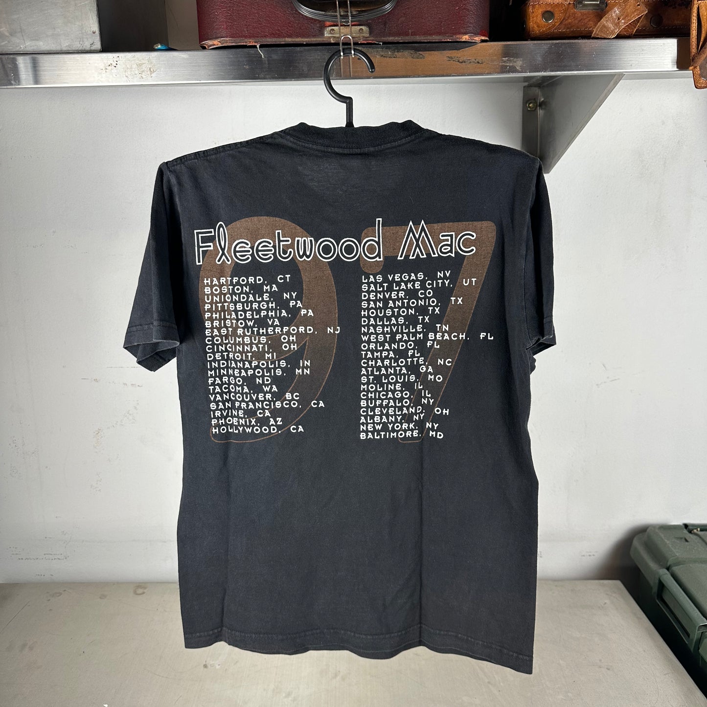 Vintage 1997 Fleetwood Mac Rock Band Tour Concert T-shirt