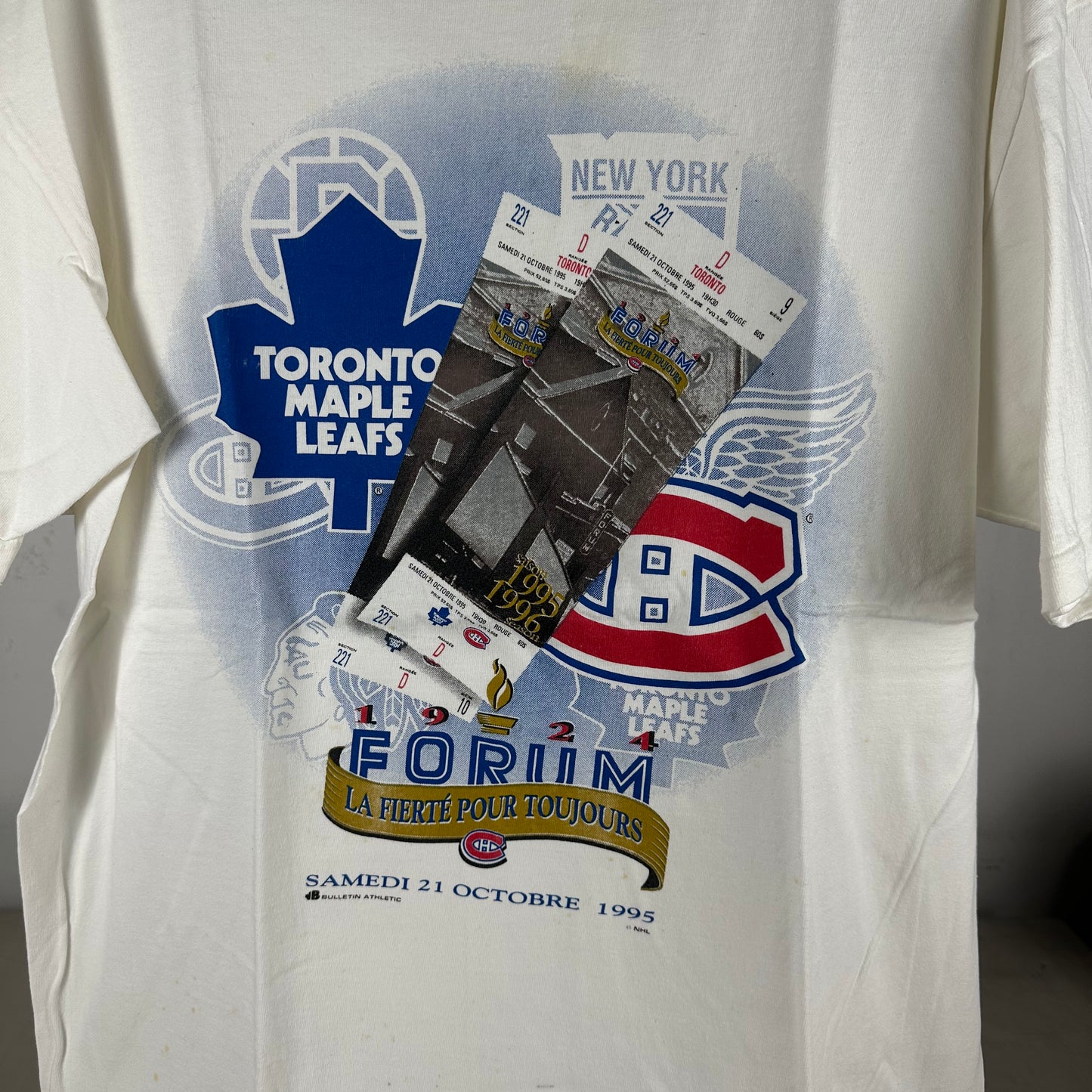Vintage 1995 Toronto Maple Leafs Montreal Canadiens NHL Forum T-shirt