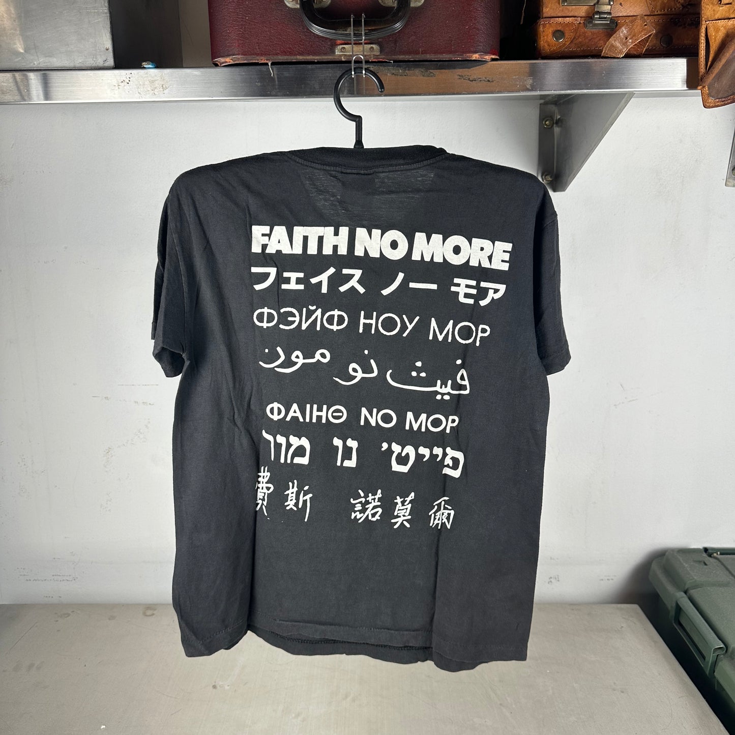 Vintage 1992 Faith No More Rock Band Tour Concert Single Stitch T-shirt