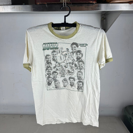 Vintage 1980/81 Milwaukee Bucks Basketball NBA Roster Single Stitch Ringer T-shirt