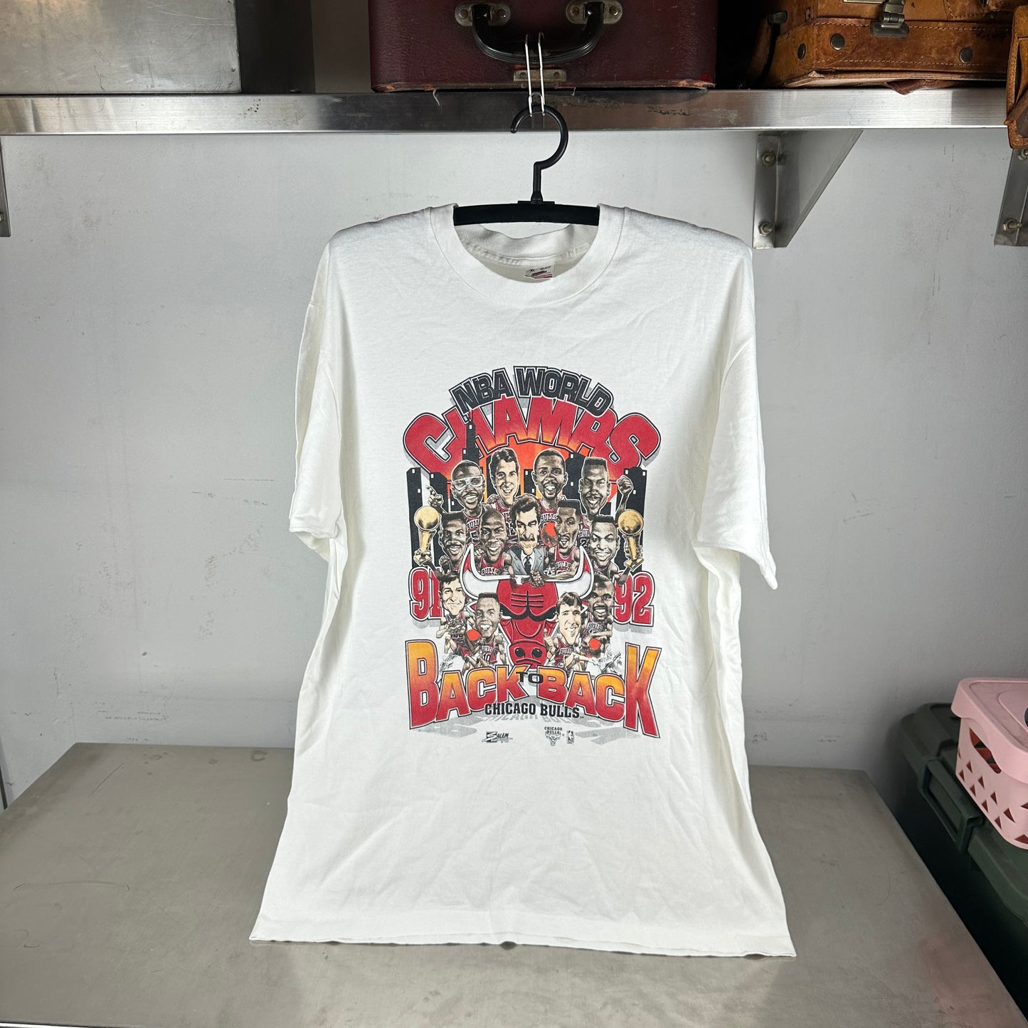Vintage 1992 Chicago Bulls NBA World Champs Caricature Single Stitch T-shirt